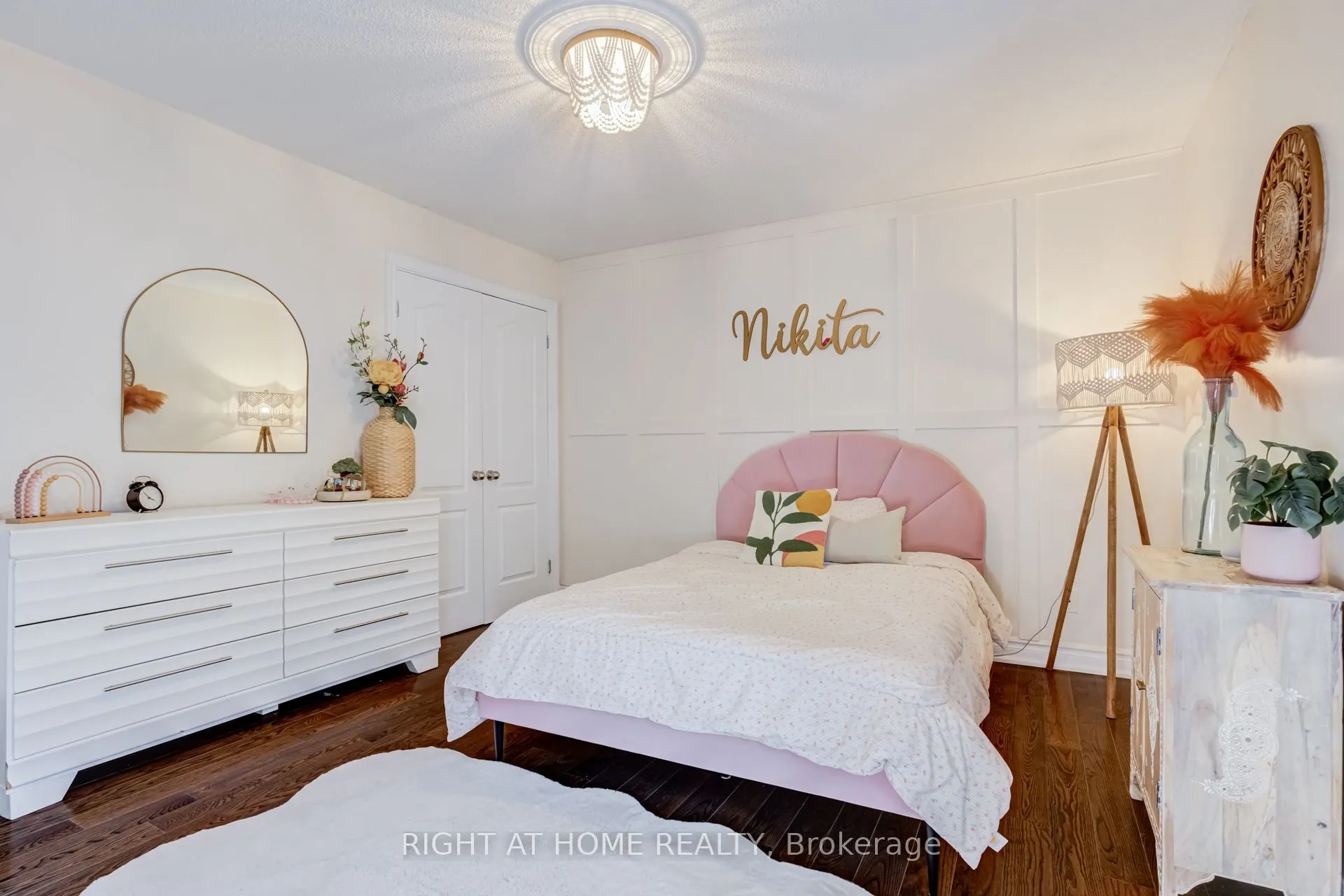 2598 Mason Heights