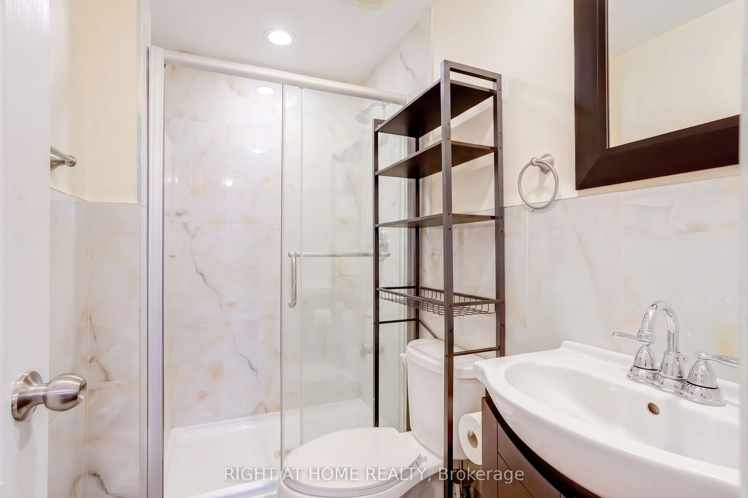 2598 Mason Heights