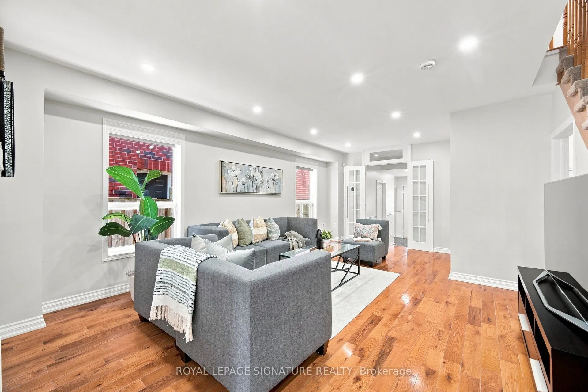 1137 Houston Drive