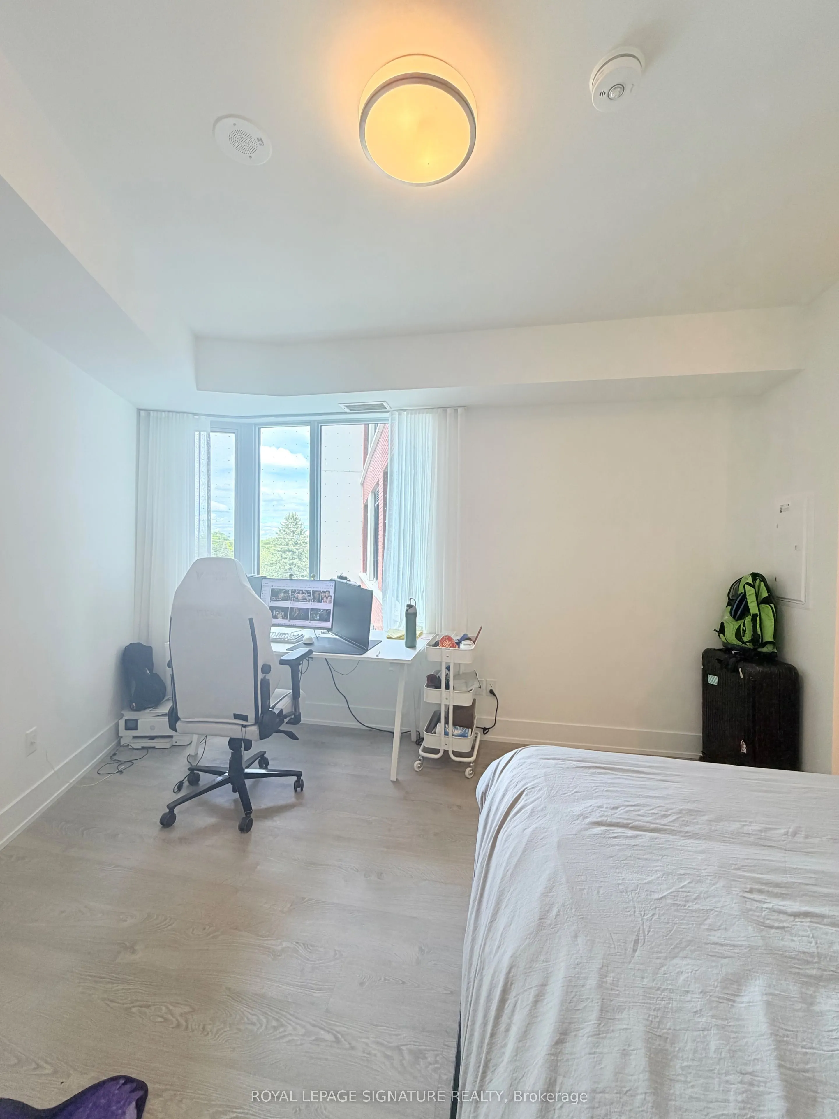 259 The Kingsway #301