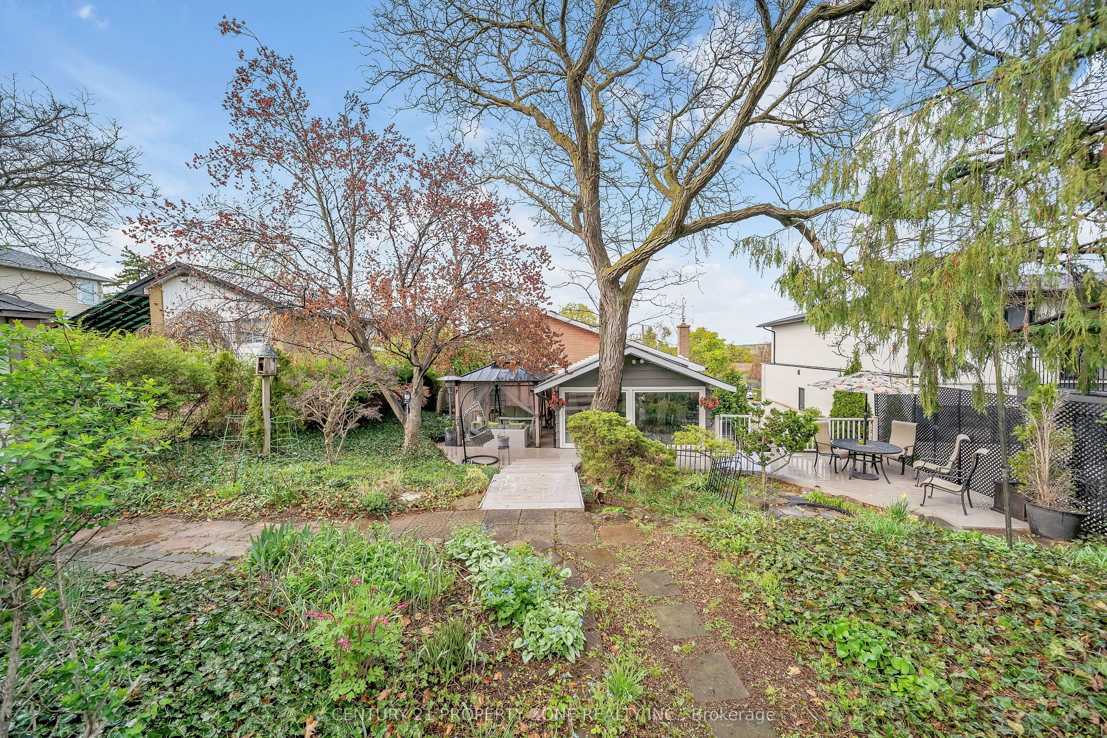 122 Vista Boulevard