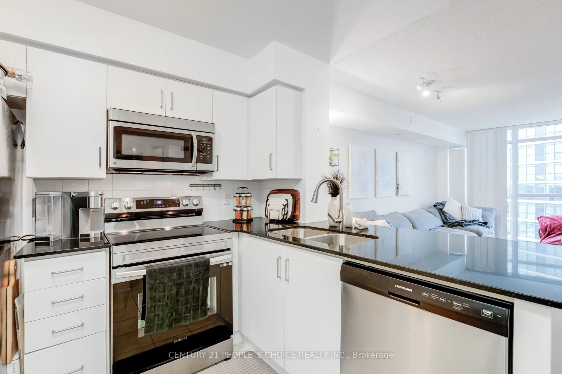 215 Sherway Gardens Road #2005