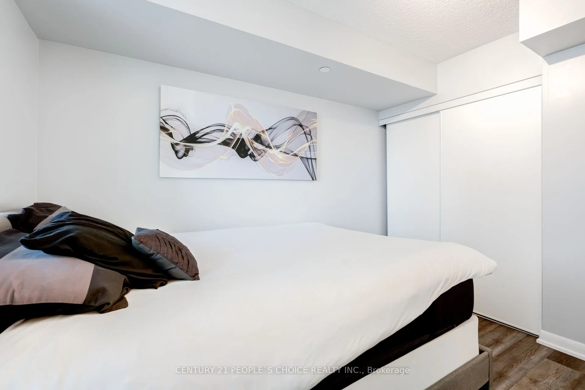 215 Sherway Gardens Road #2005