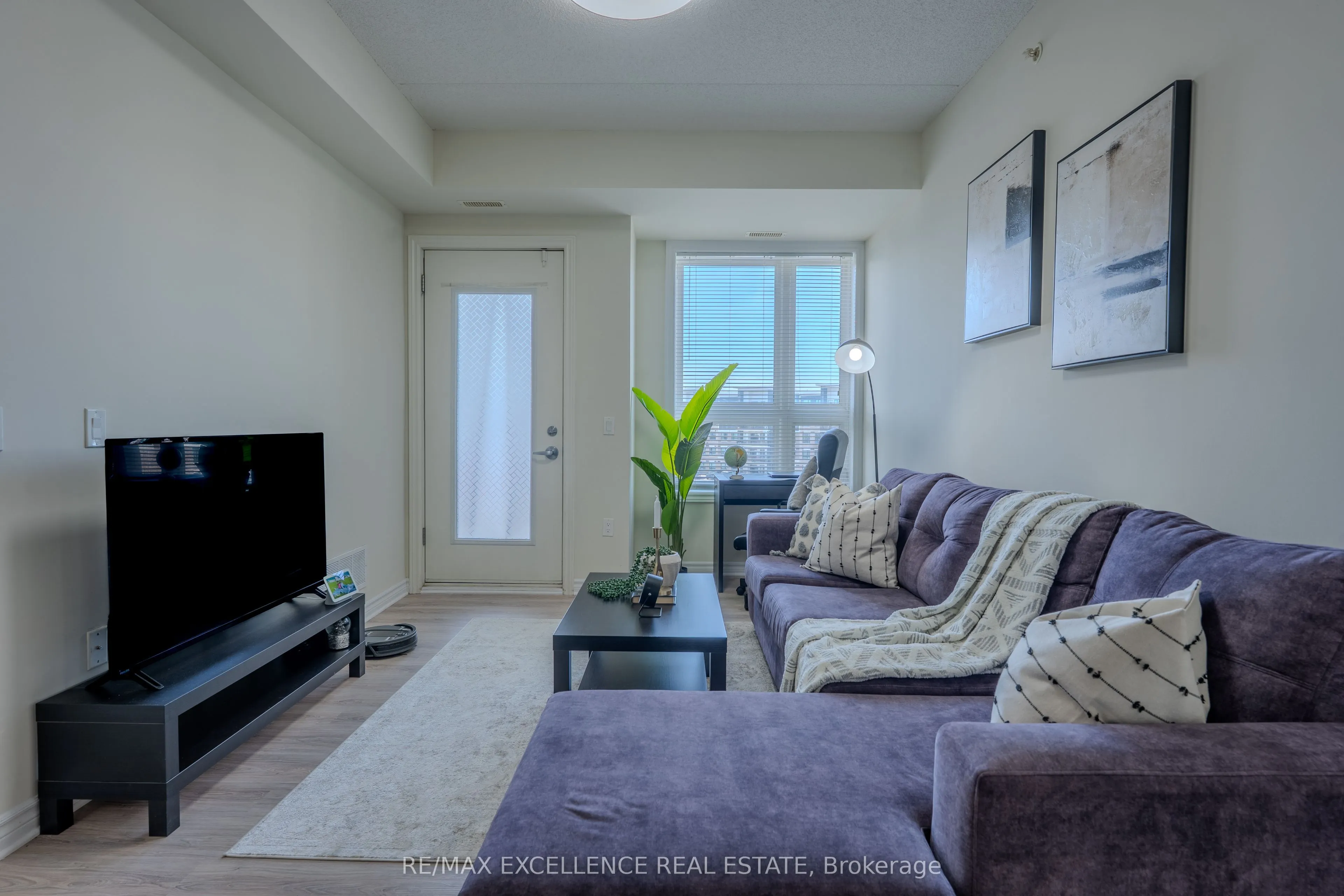 640 Sauve Street #420
