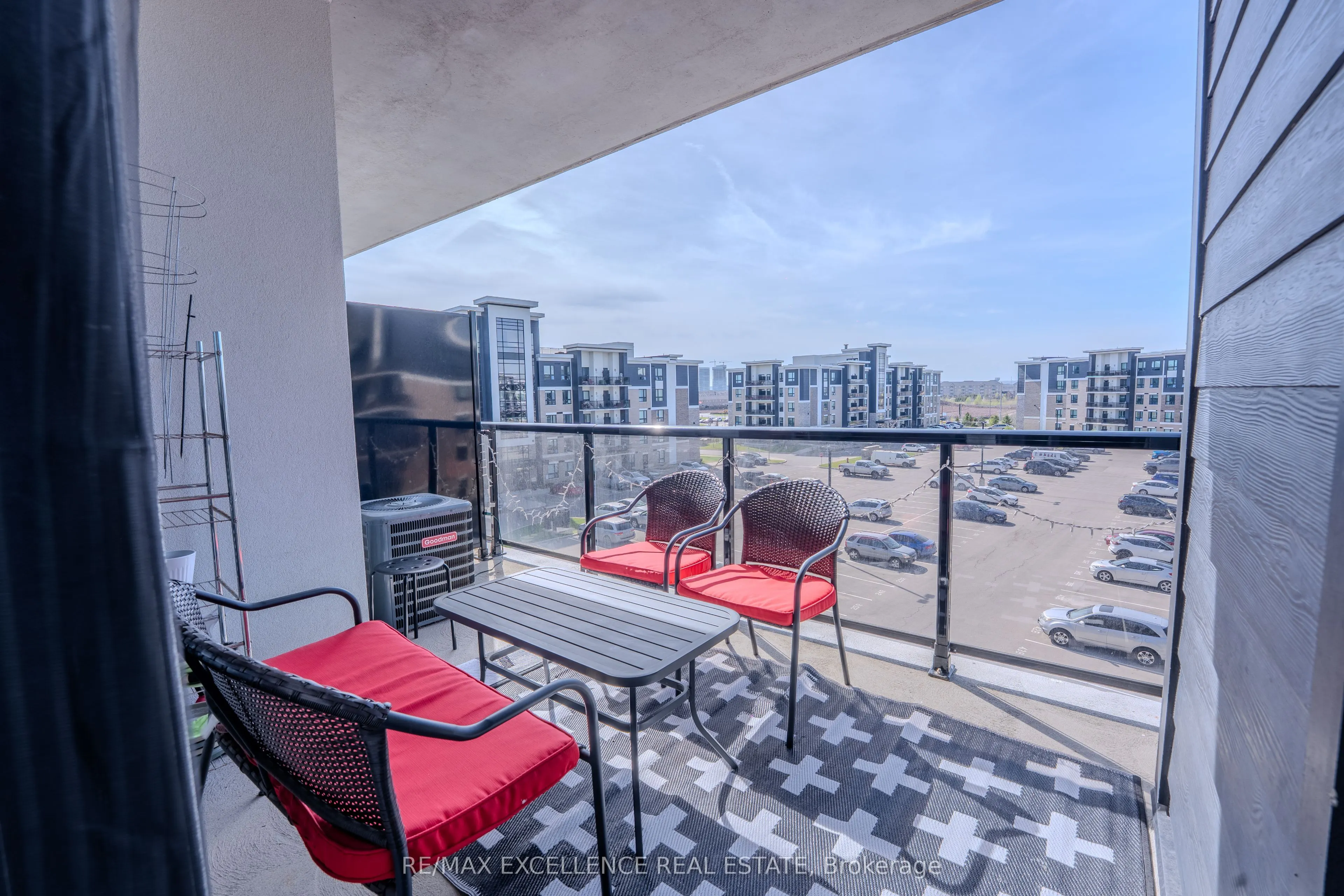 640 Sauve Street #420