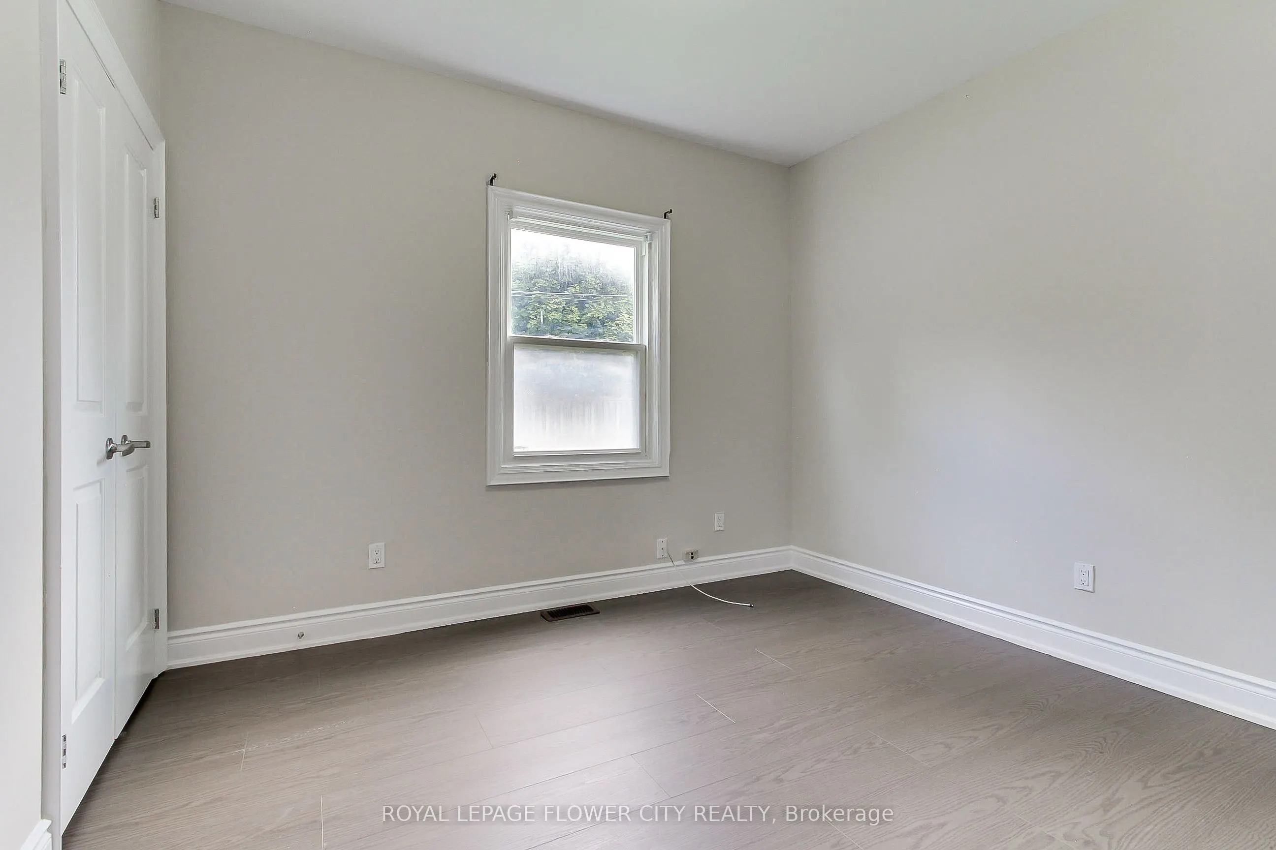 24 John Street #Main Floor