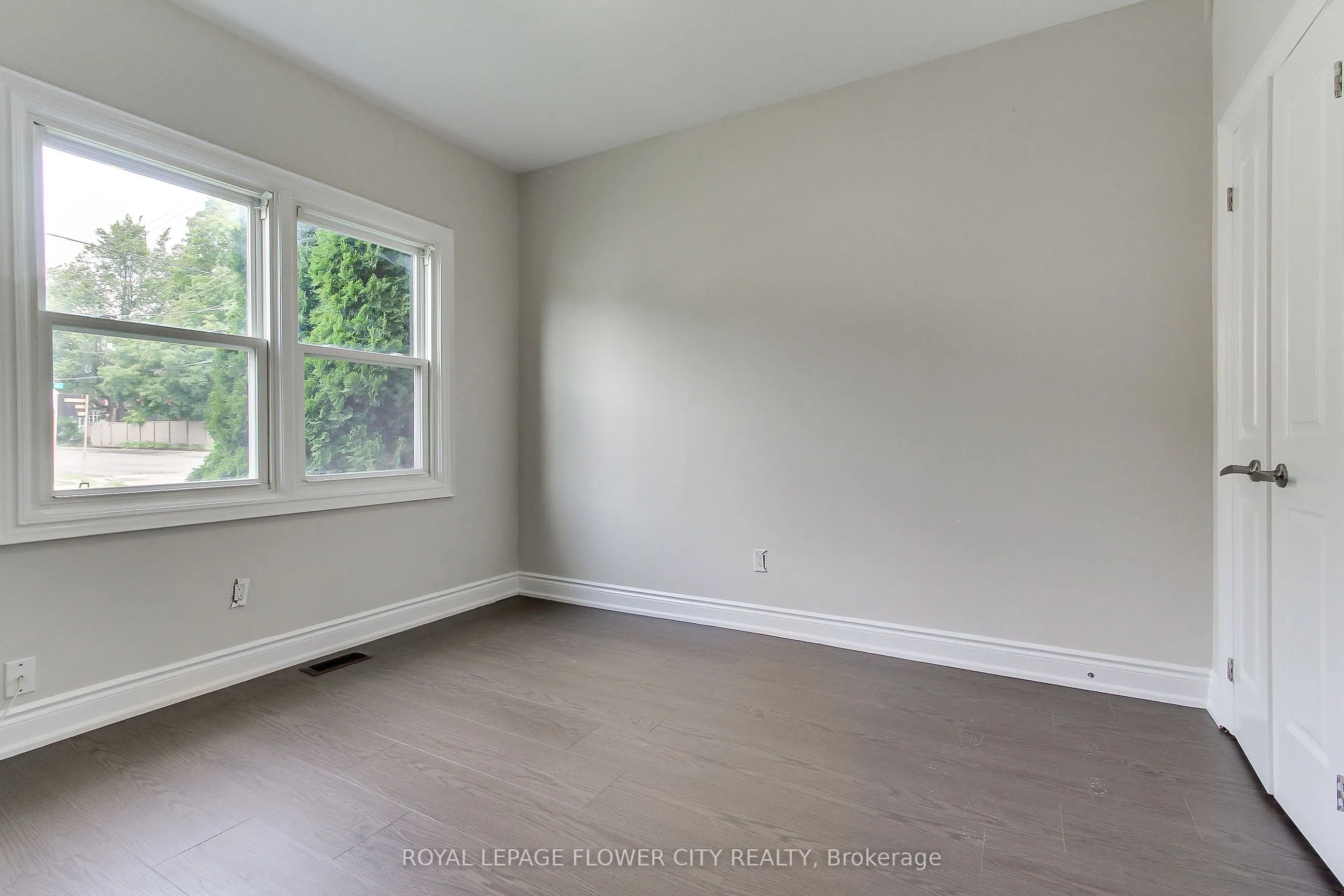 24 John Street #Main Floor