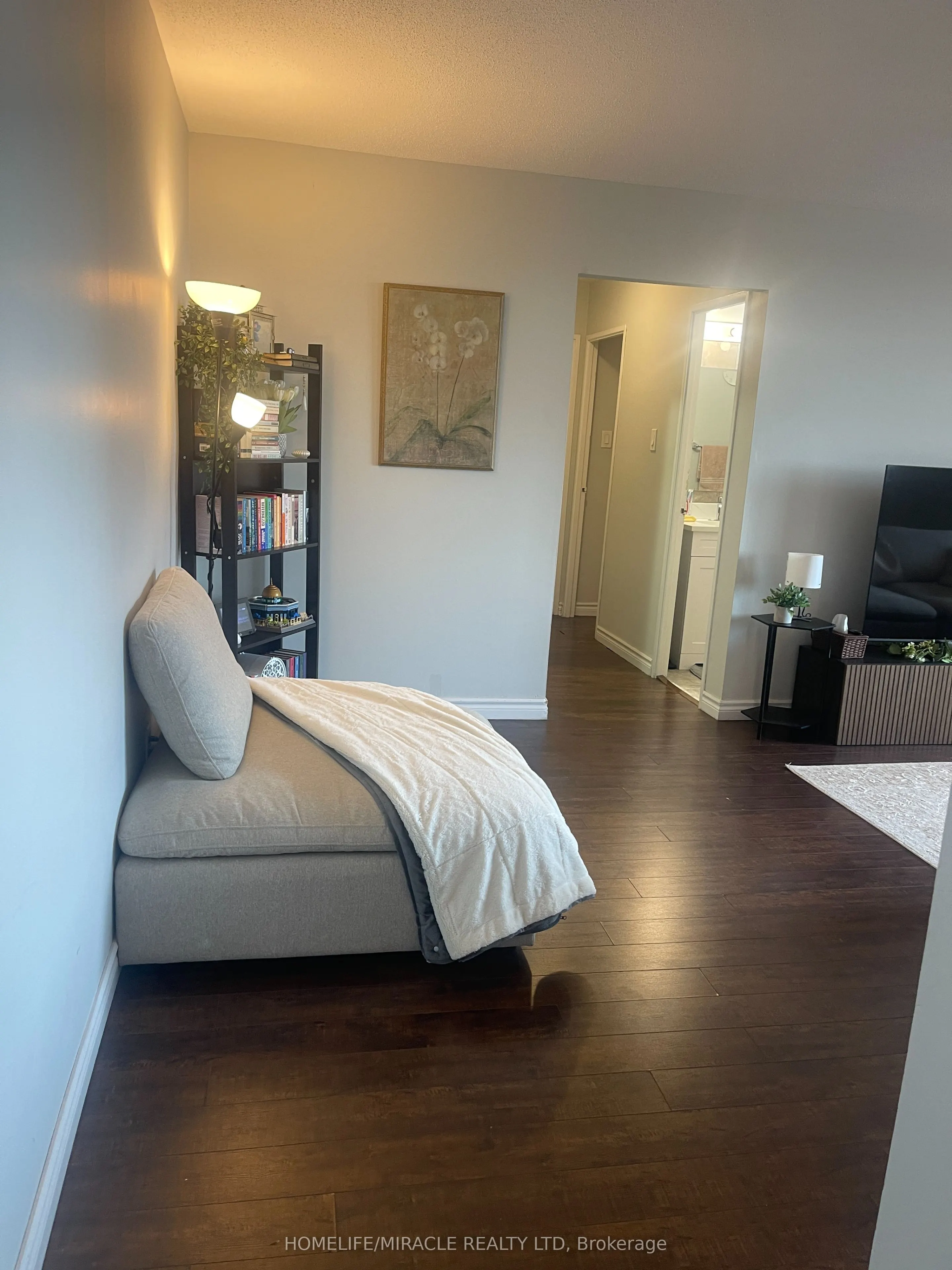 3555 DERRY Road E #810