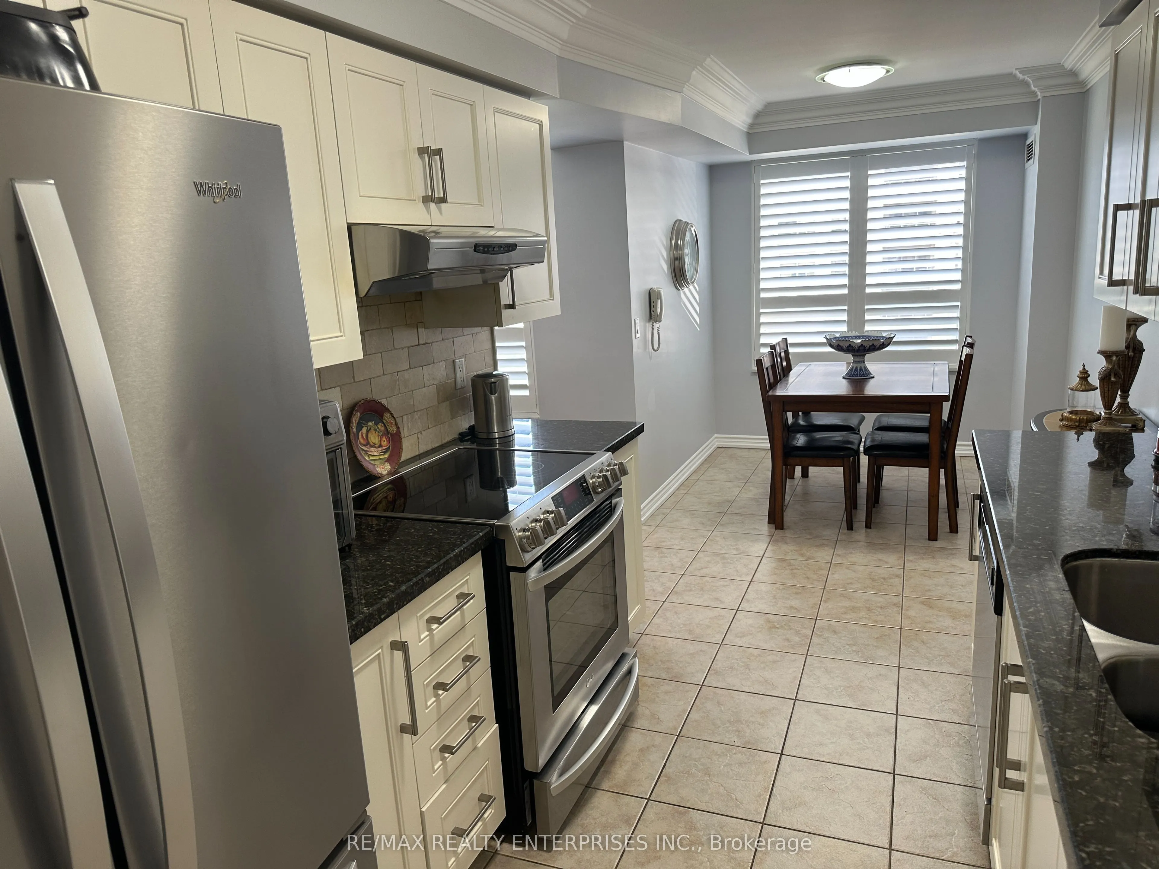 35 Kingsbridge Garden Circle W #711