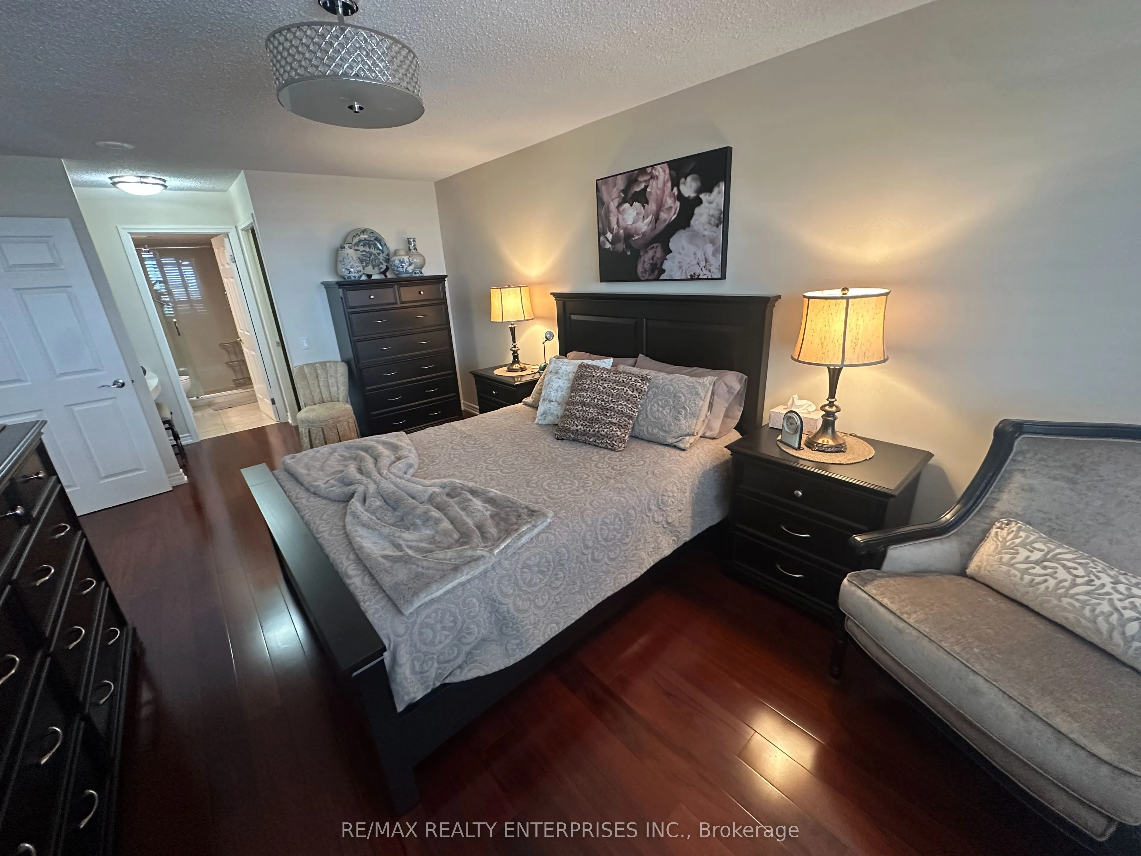 35 Kingsbridge Garden Circle W #711