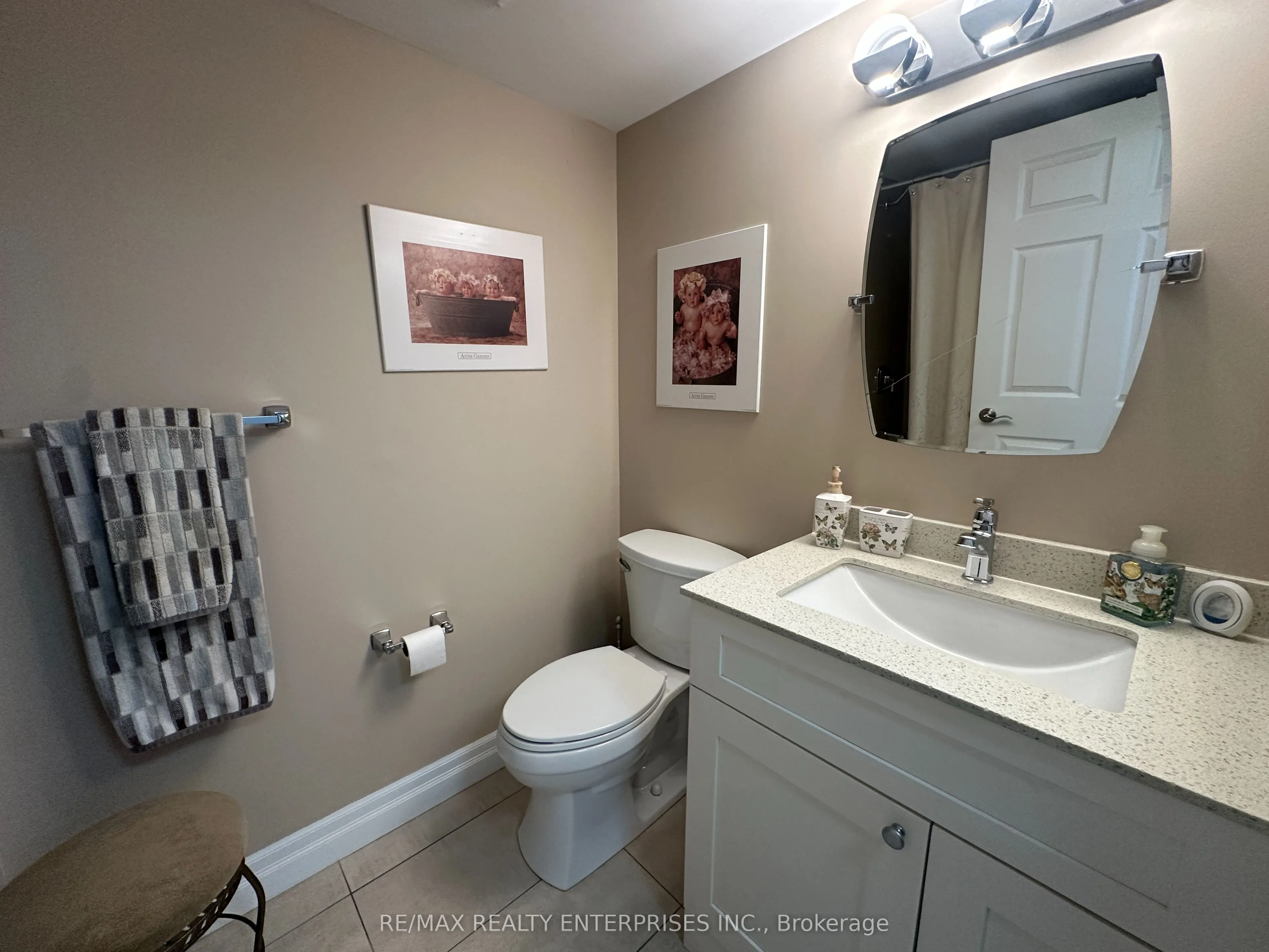 35 Kingsbridge Garden Circle W #711