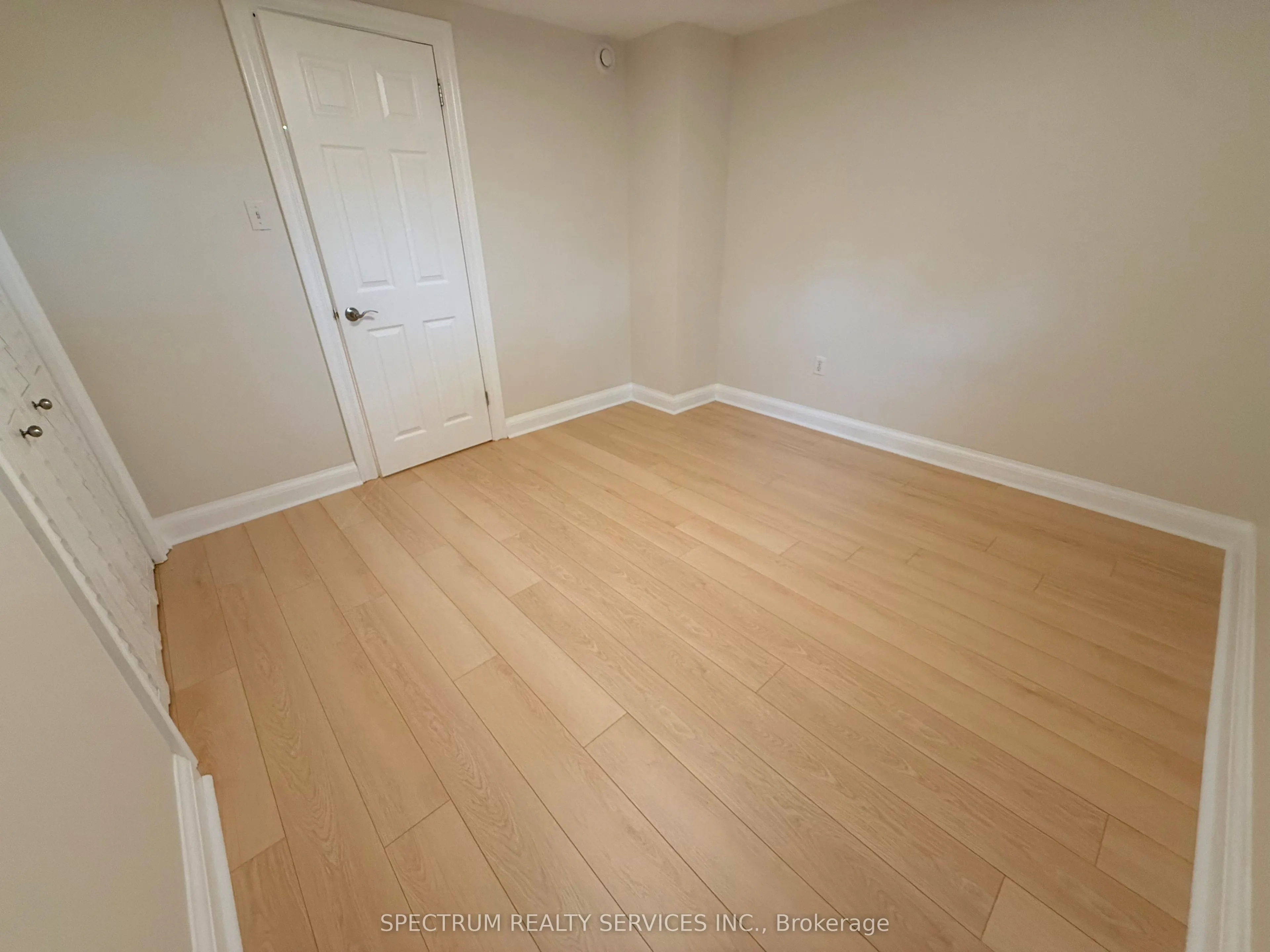172 Queenslea Avenue #Lower
