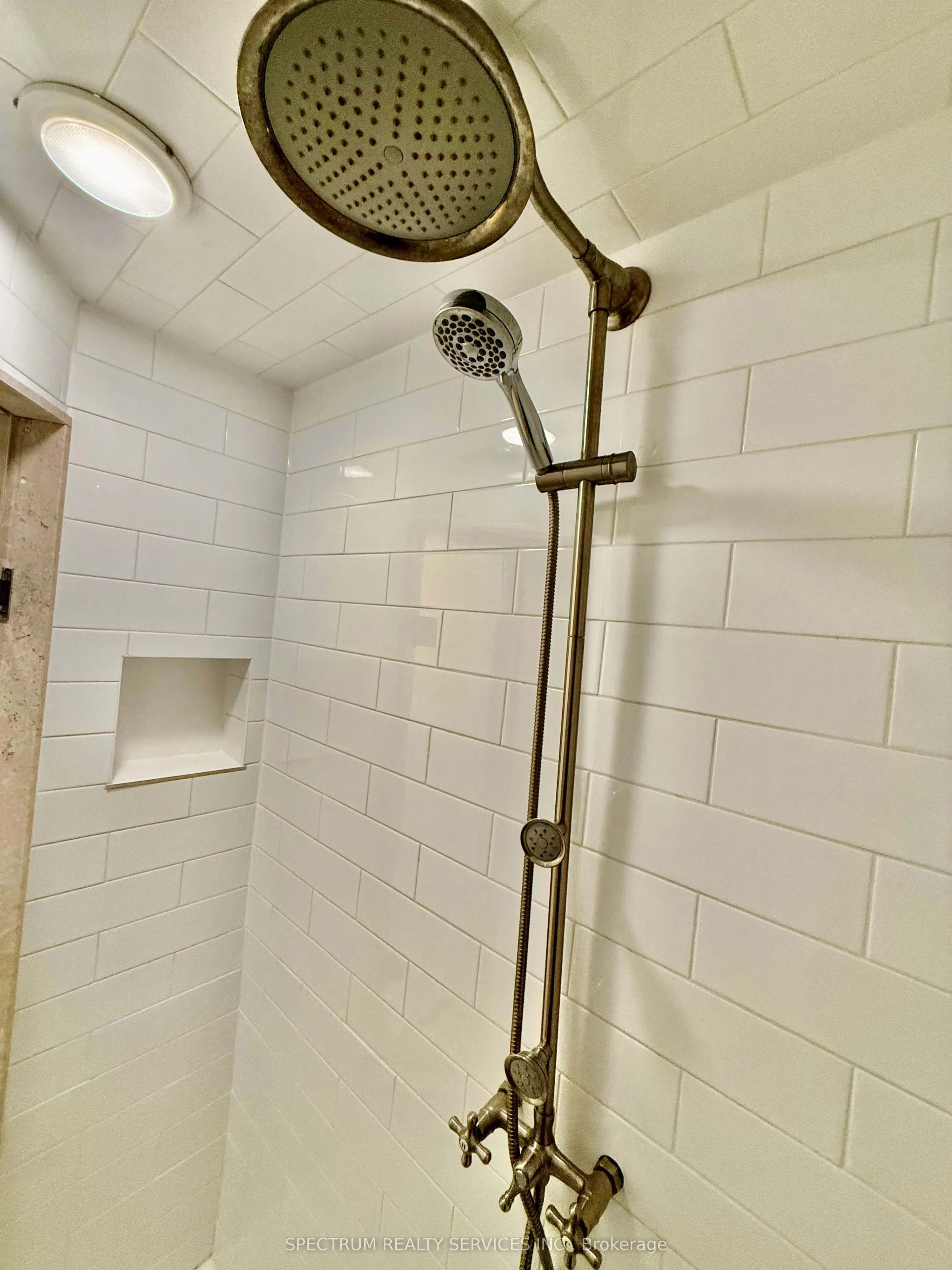 172 Queenslea Avenue #Lower