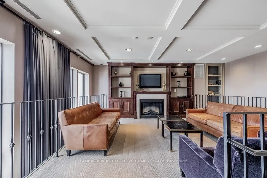 388 Prince of Wales Drive #2911