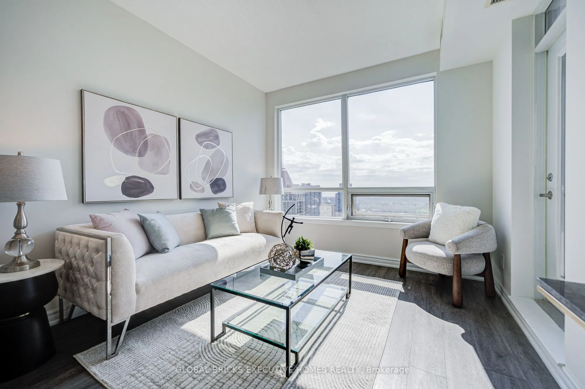 388 Prince of Wales Drive #2911