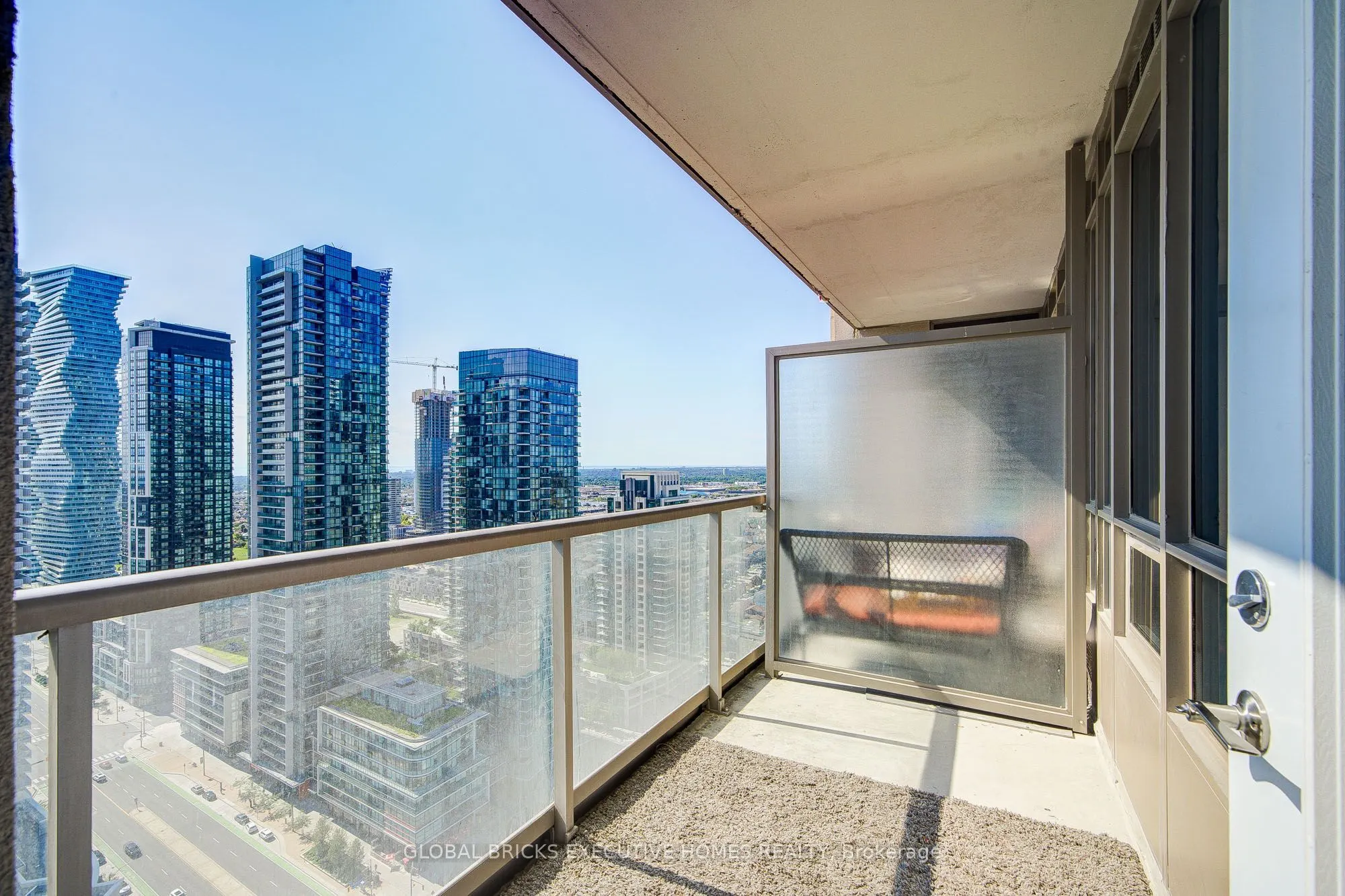 388 Prince of Wales Drive #2911