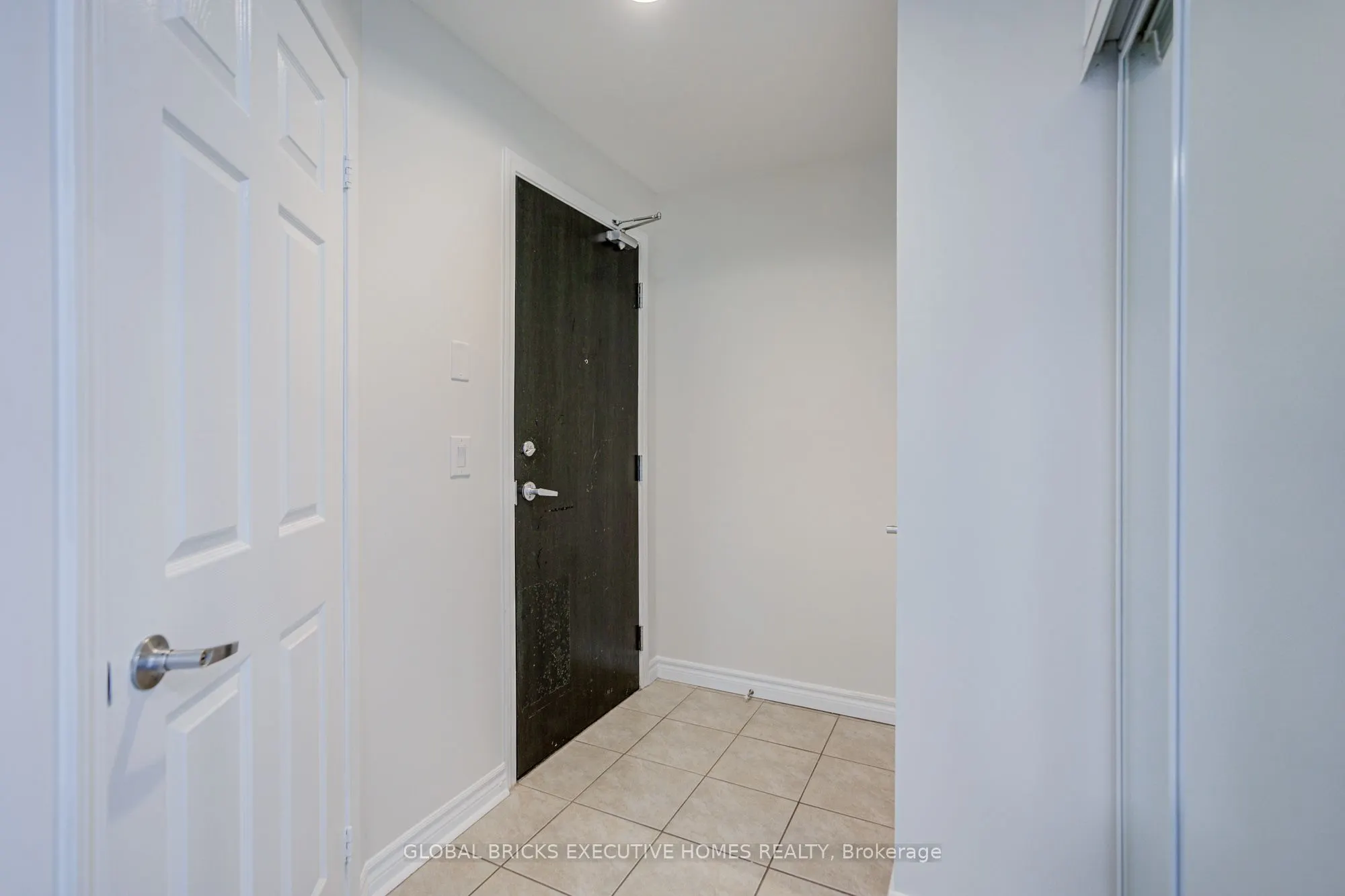 388 Prince of Wales Drive #2911