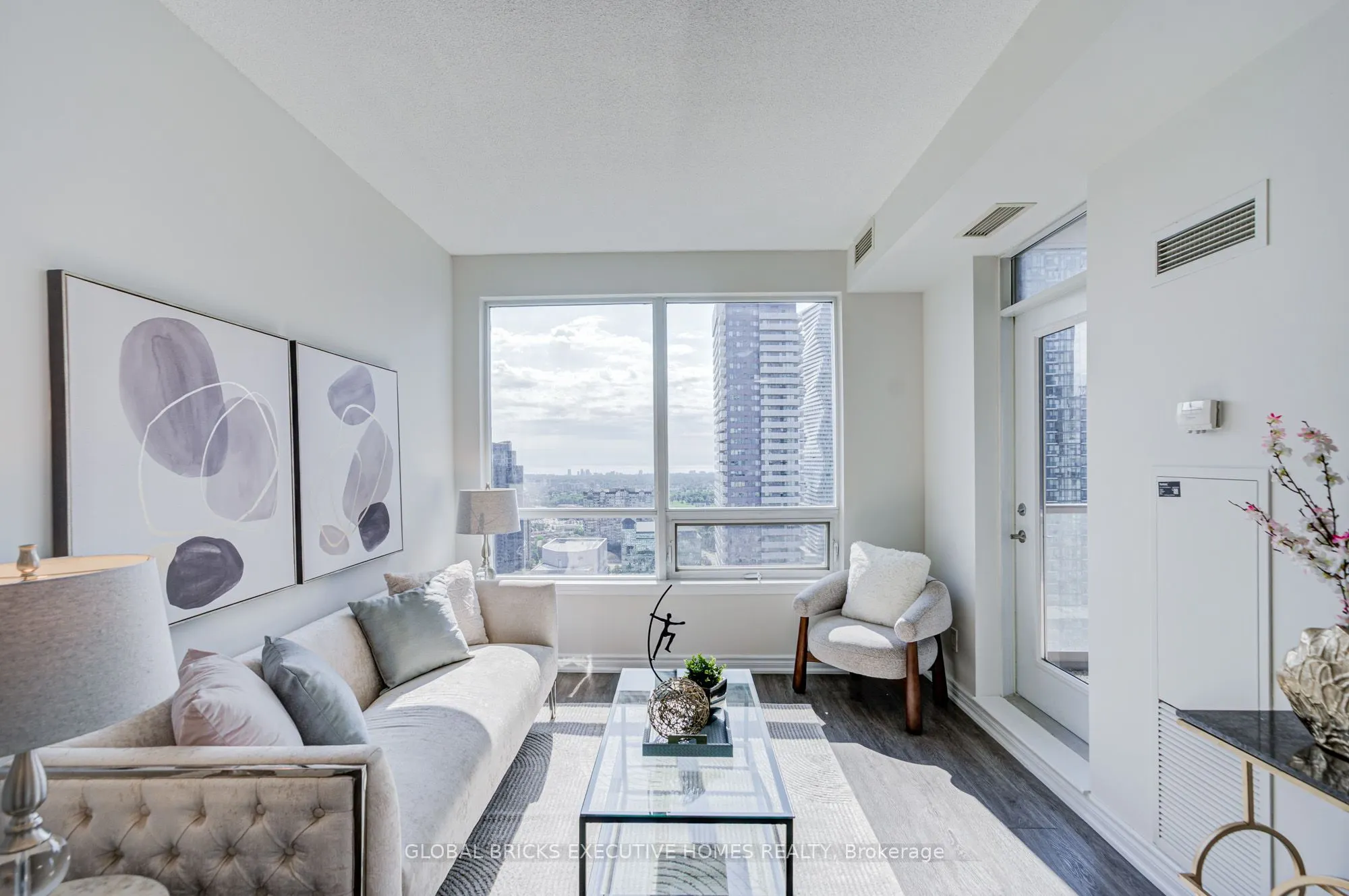 388 Prince of Wales Drive #2911