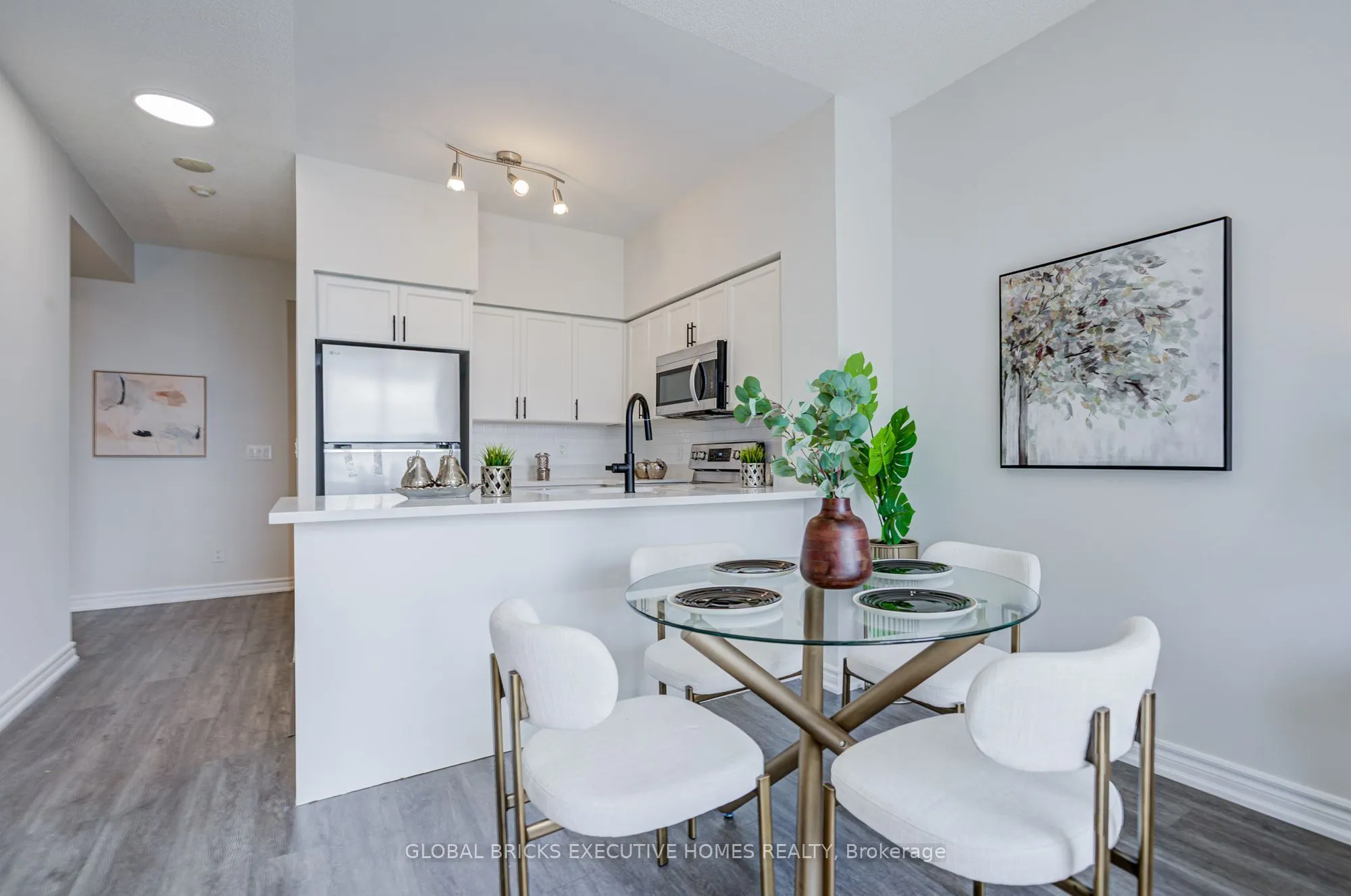 388 Prince of Wales Drive #2911