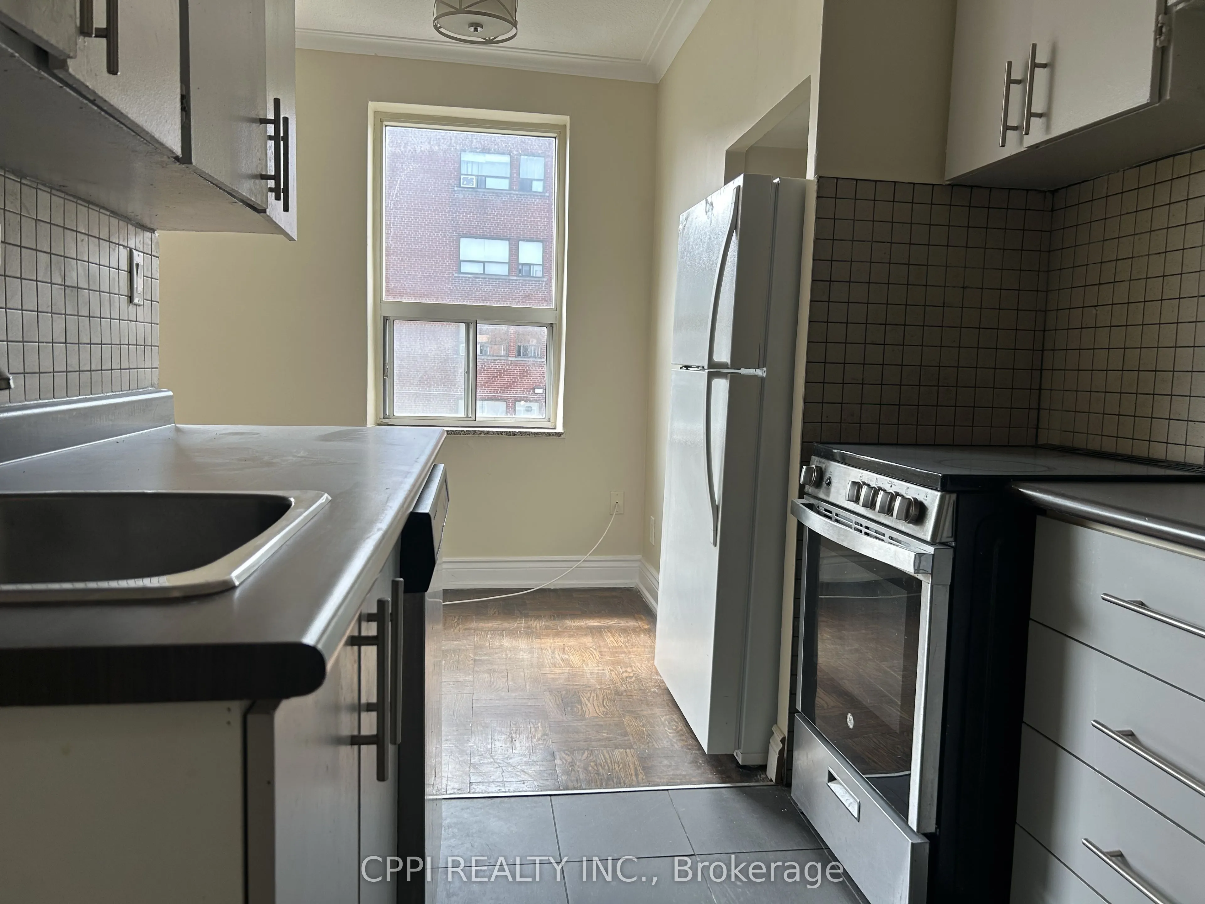 3 Hill Heights Road #202
