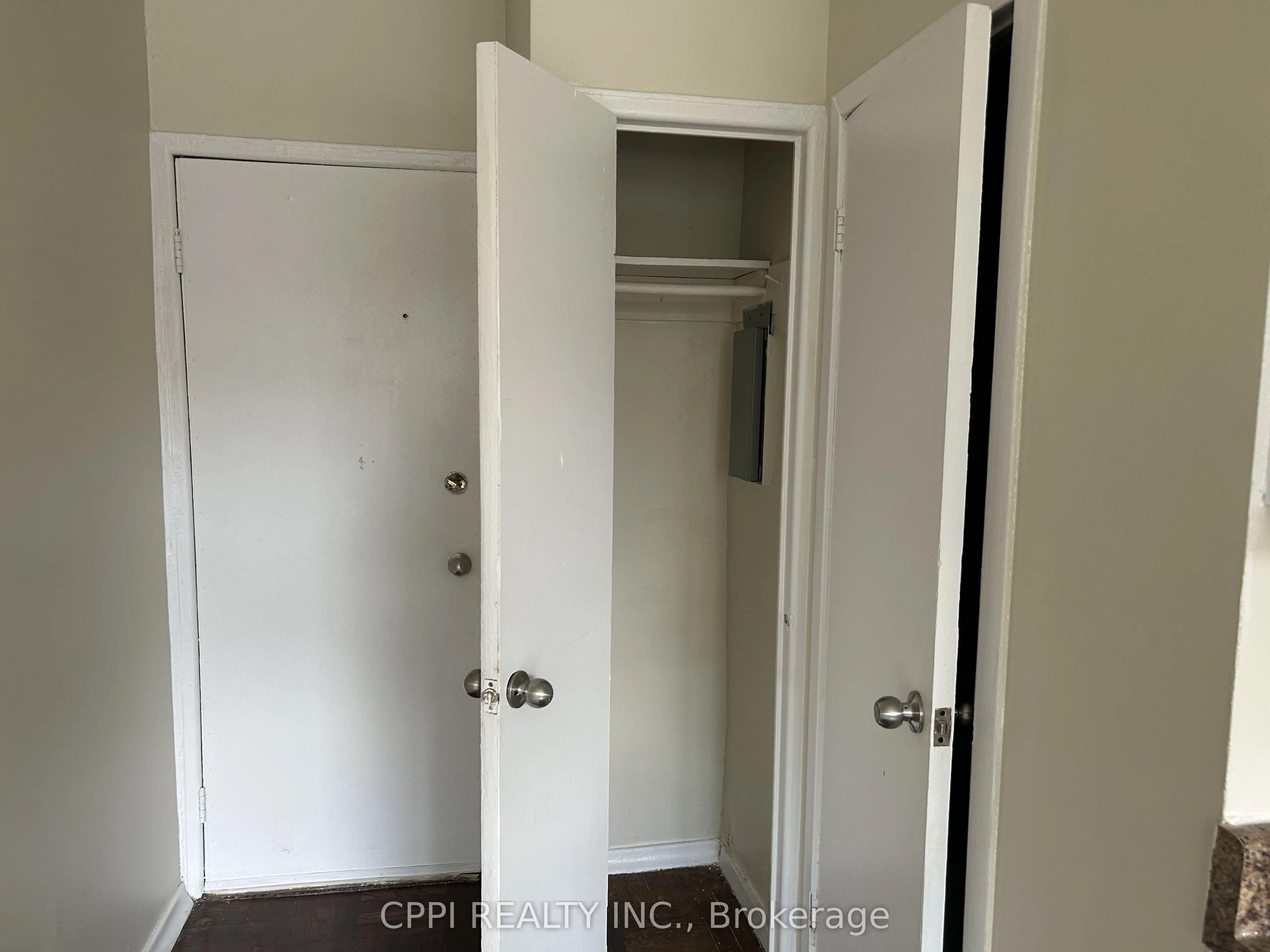 3 Hill Heights Road #210
