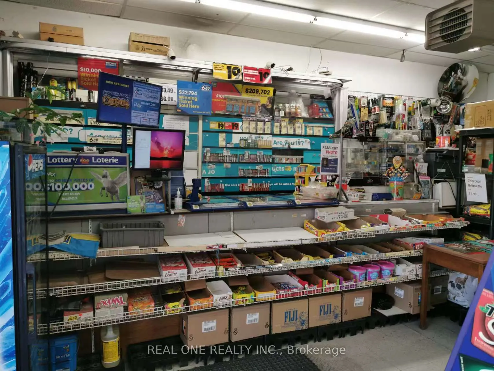 1151 Dundas Street W #22A