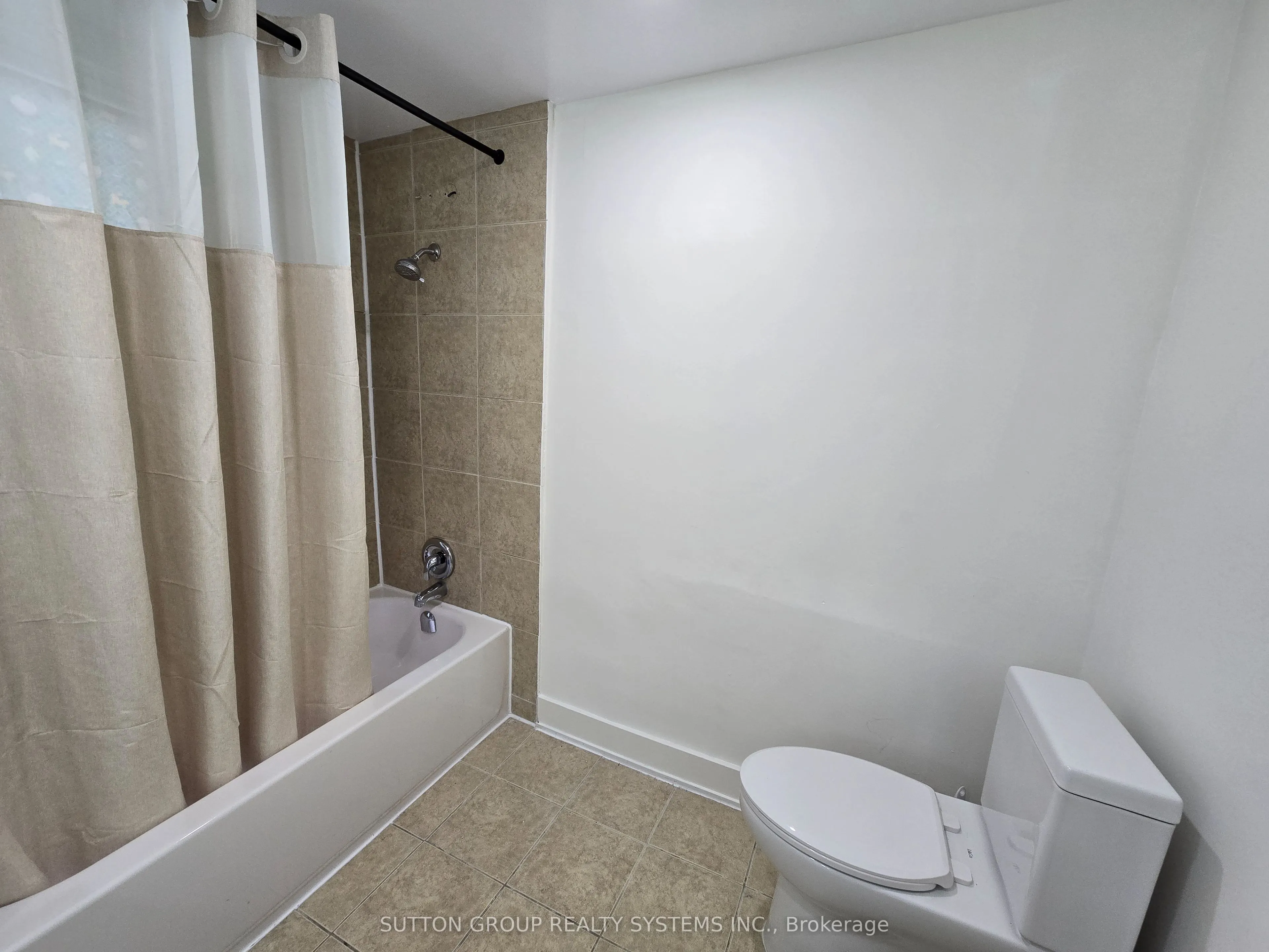 2886 Lake Shore Boulevard W #1