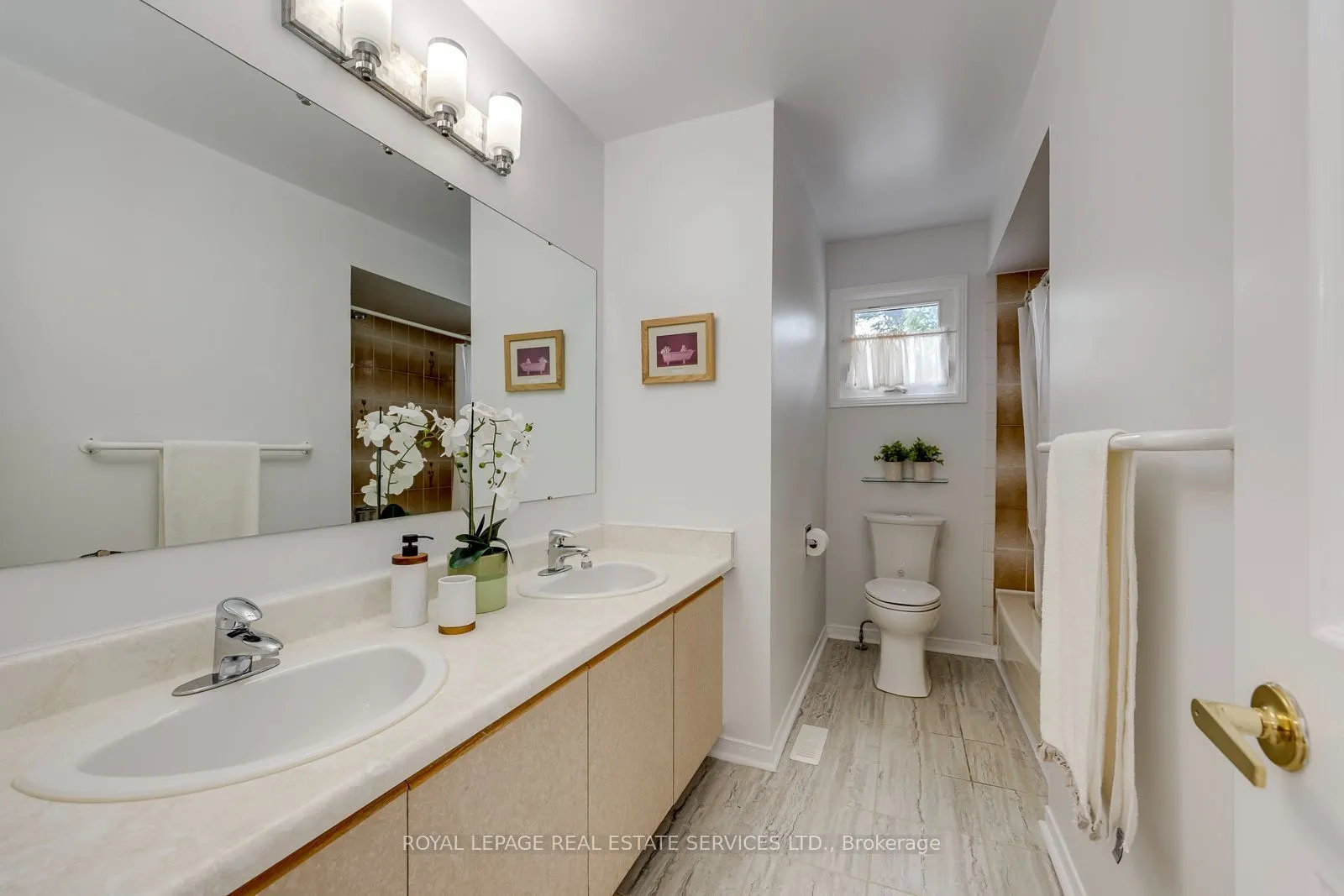 2101 Galena Crescent