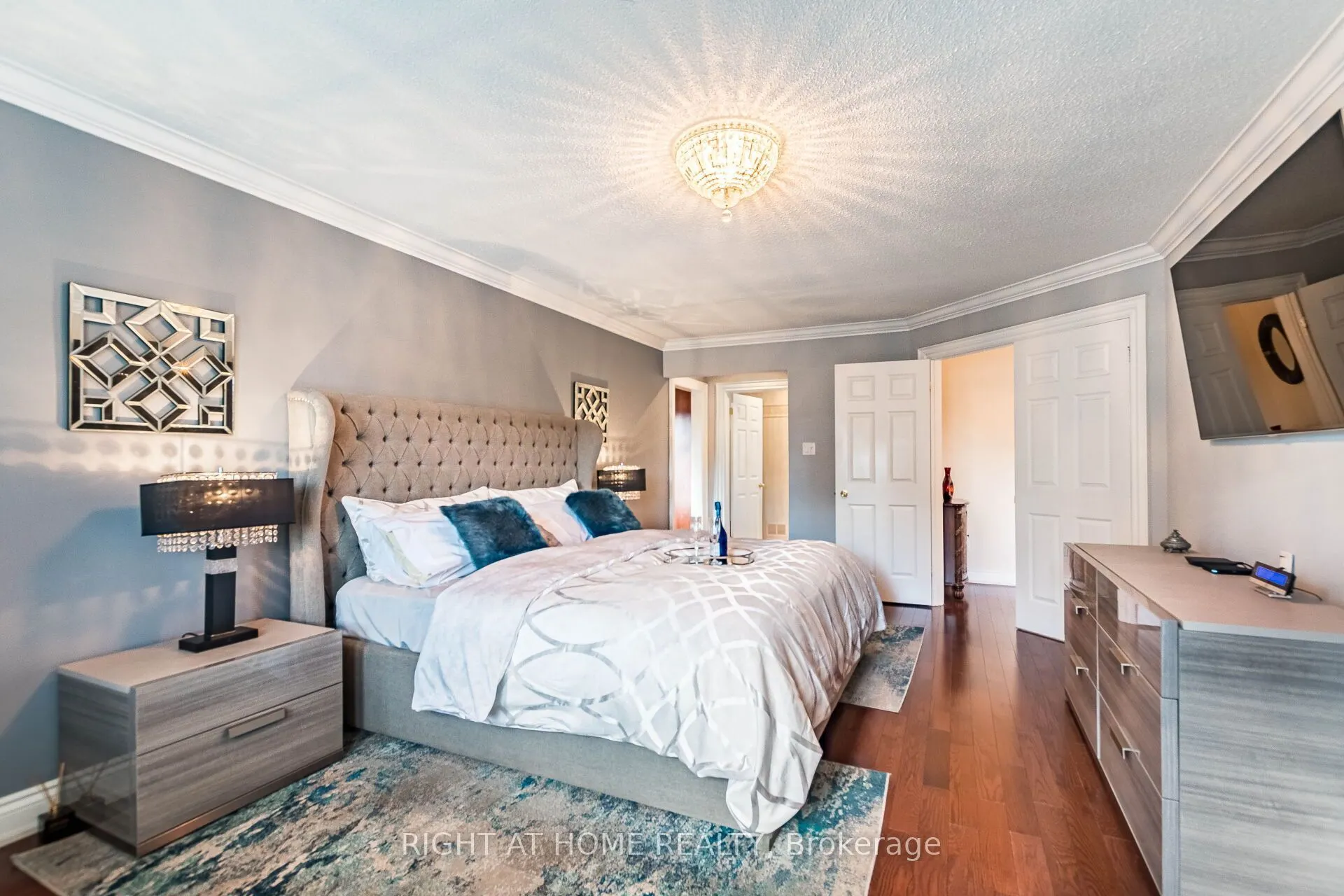 2029 Saint Andrew's Place