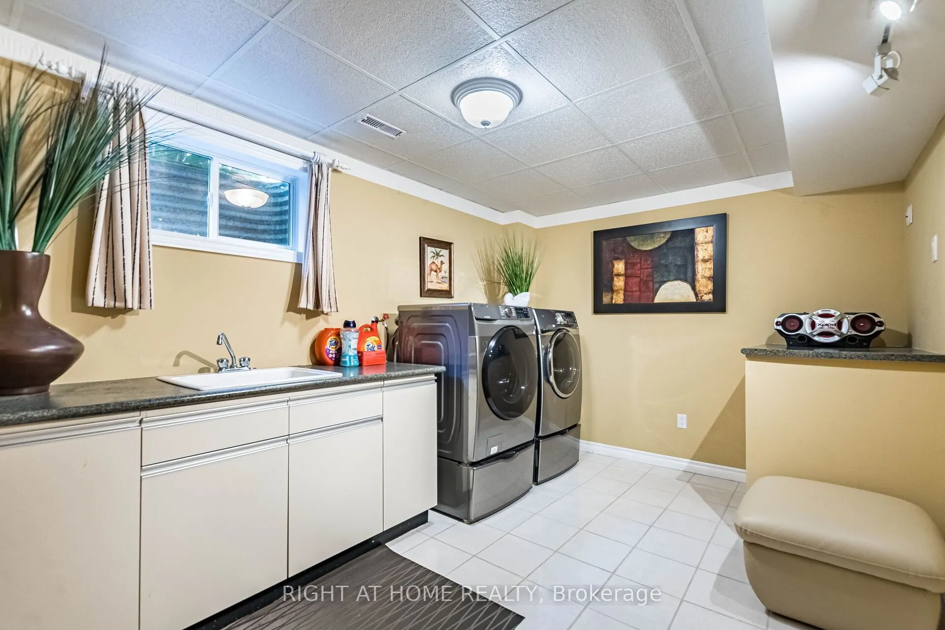 2029 Saint Andrew's Place