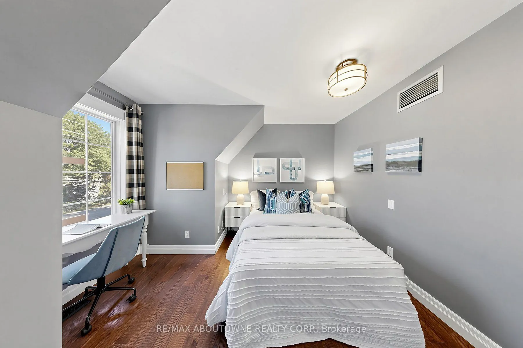 1304 Devon Road