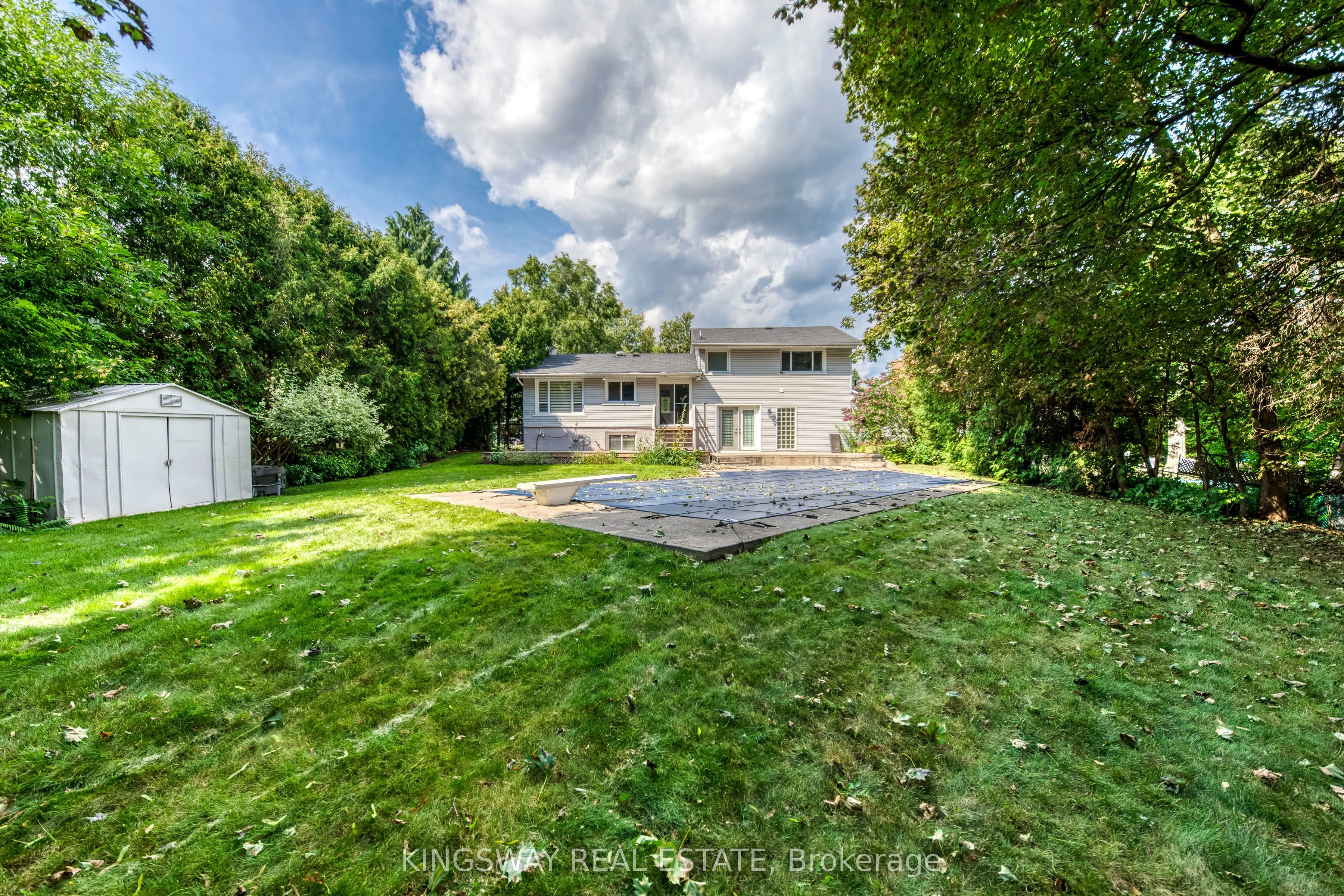 2096 Salvator Boulevard