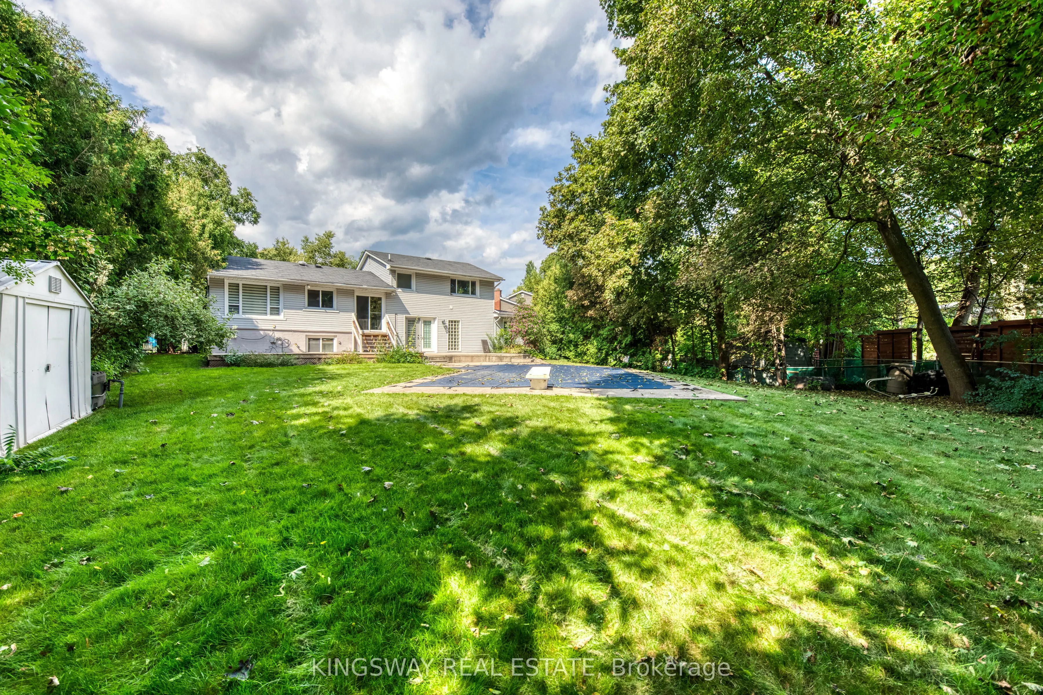 2096 Salvator Boulevard