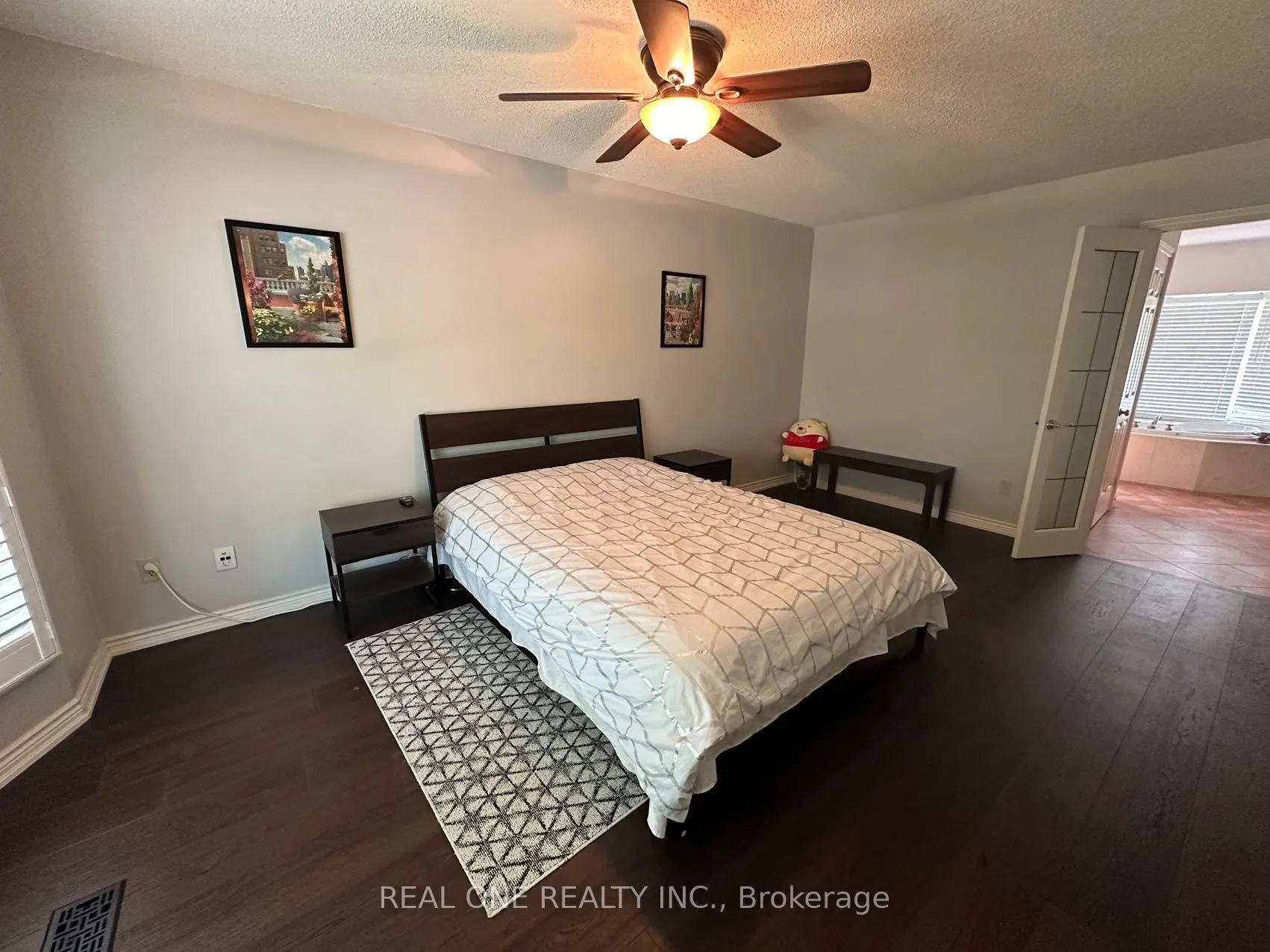 3944 Glamis Court