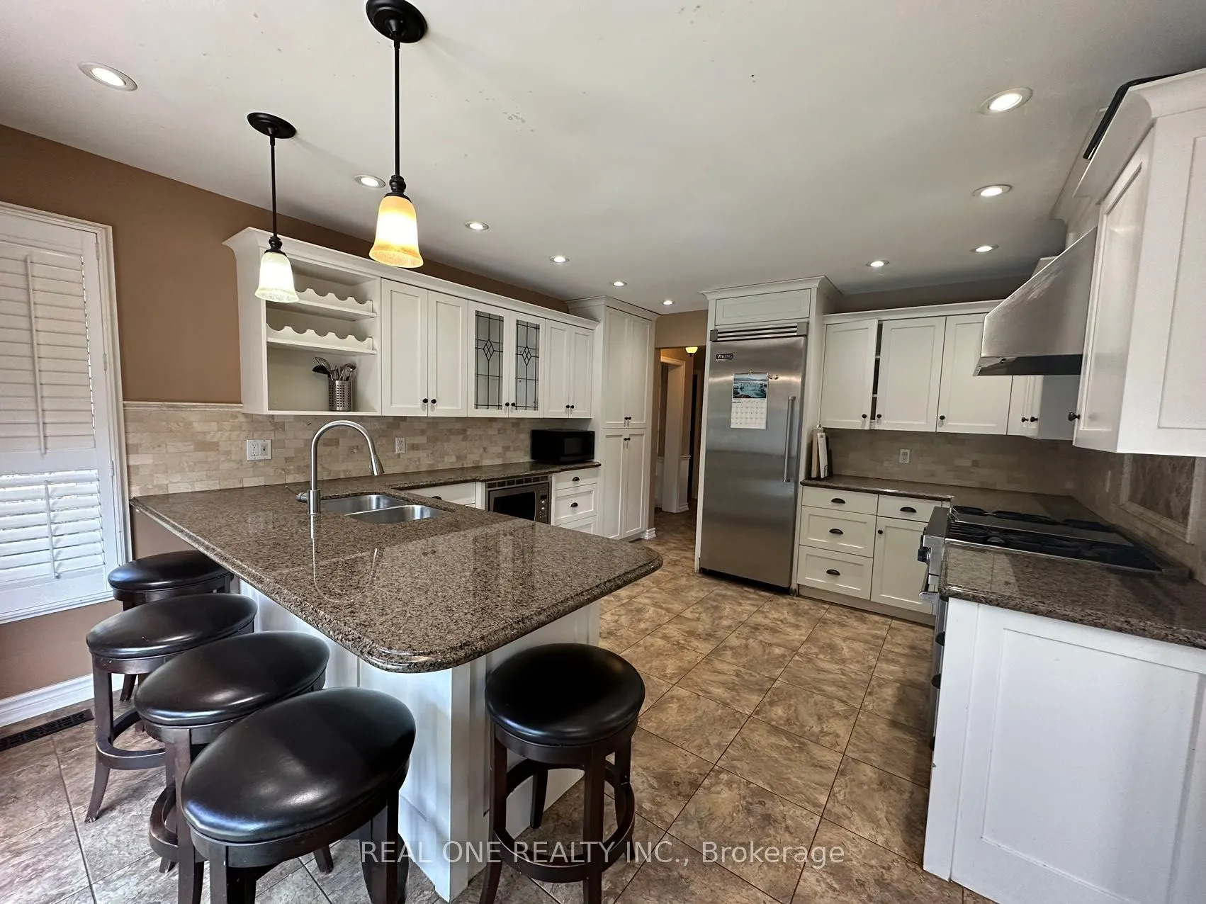 3944 Glamis Court