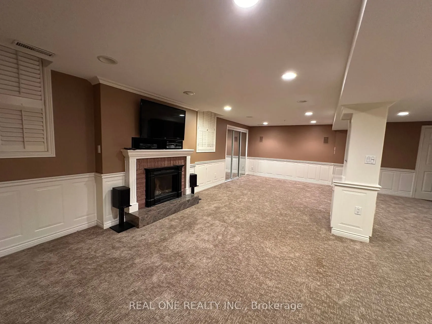 3944 Glamis Court