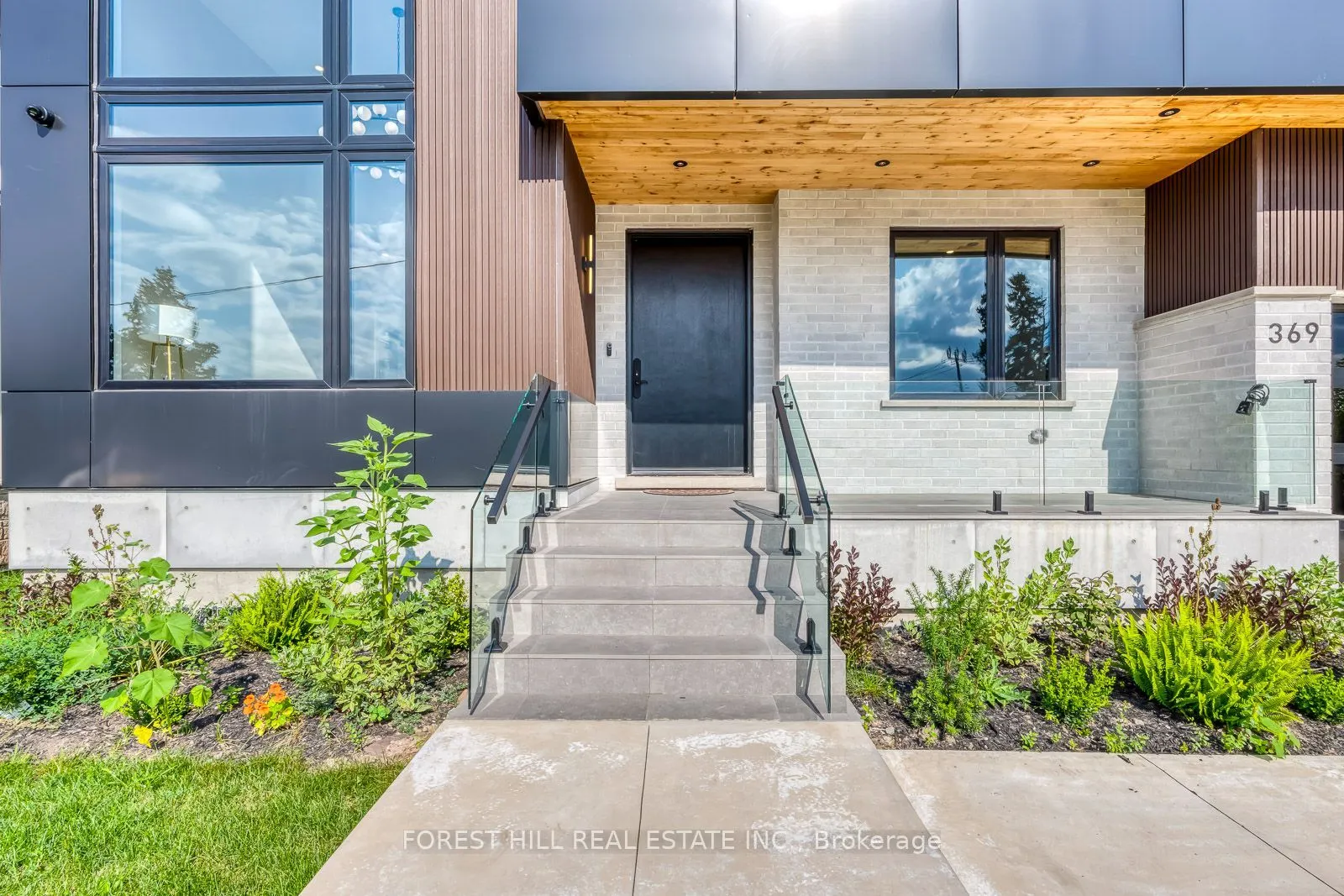 369 Wade Street
