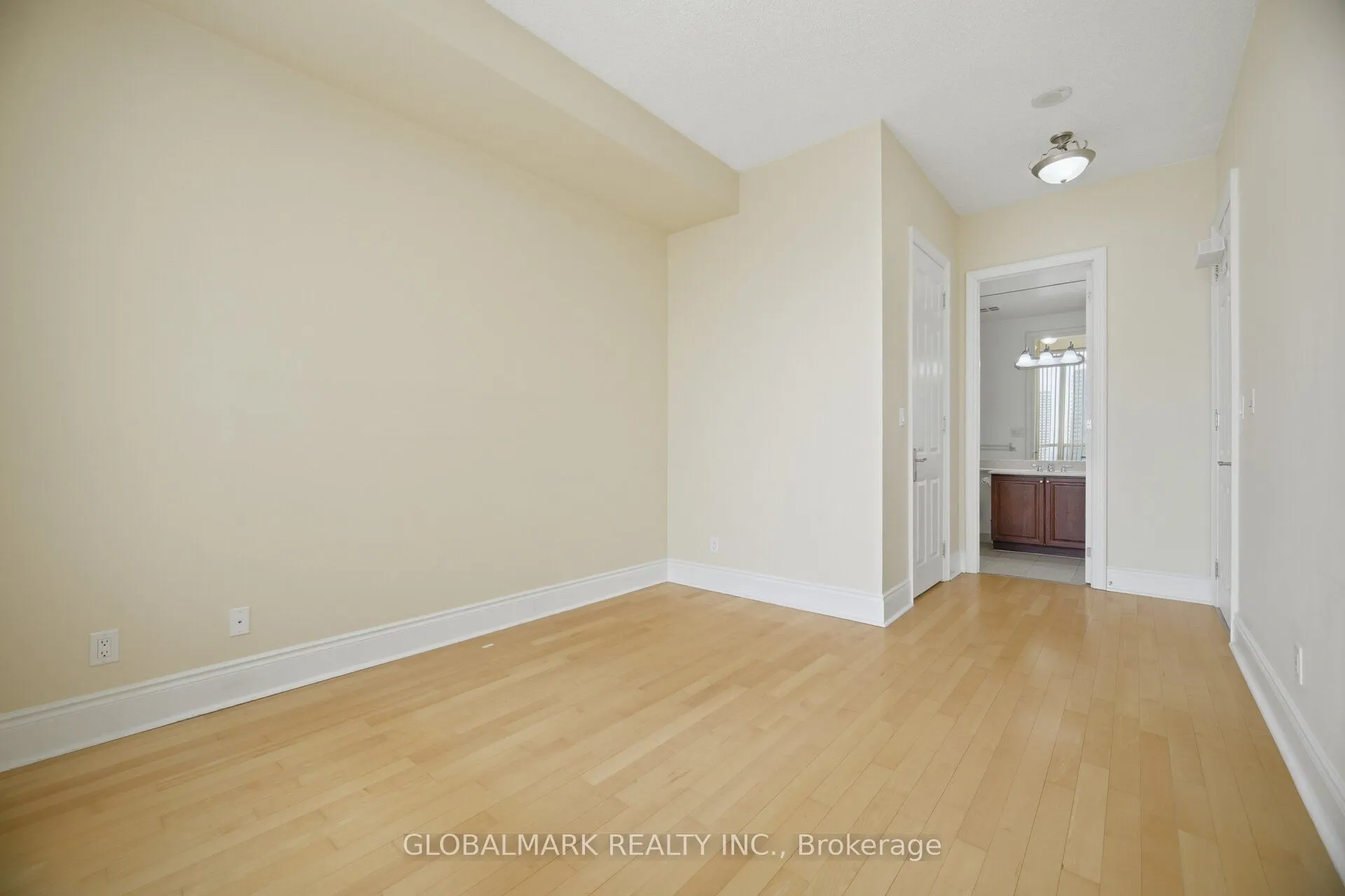 3880 duke of york Boulevard S #Ph2