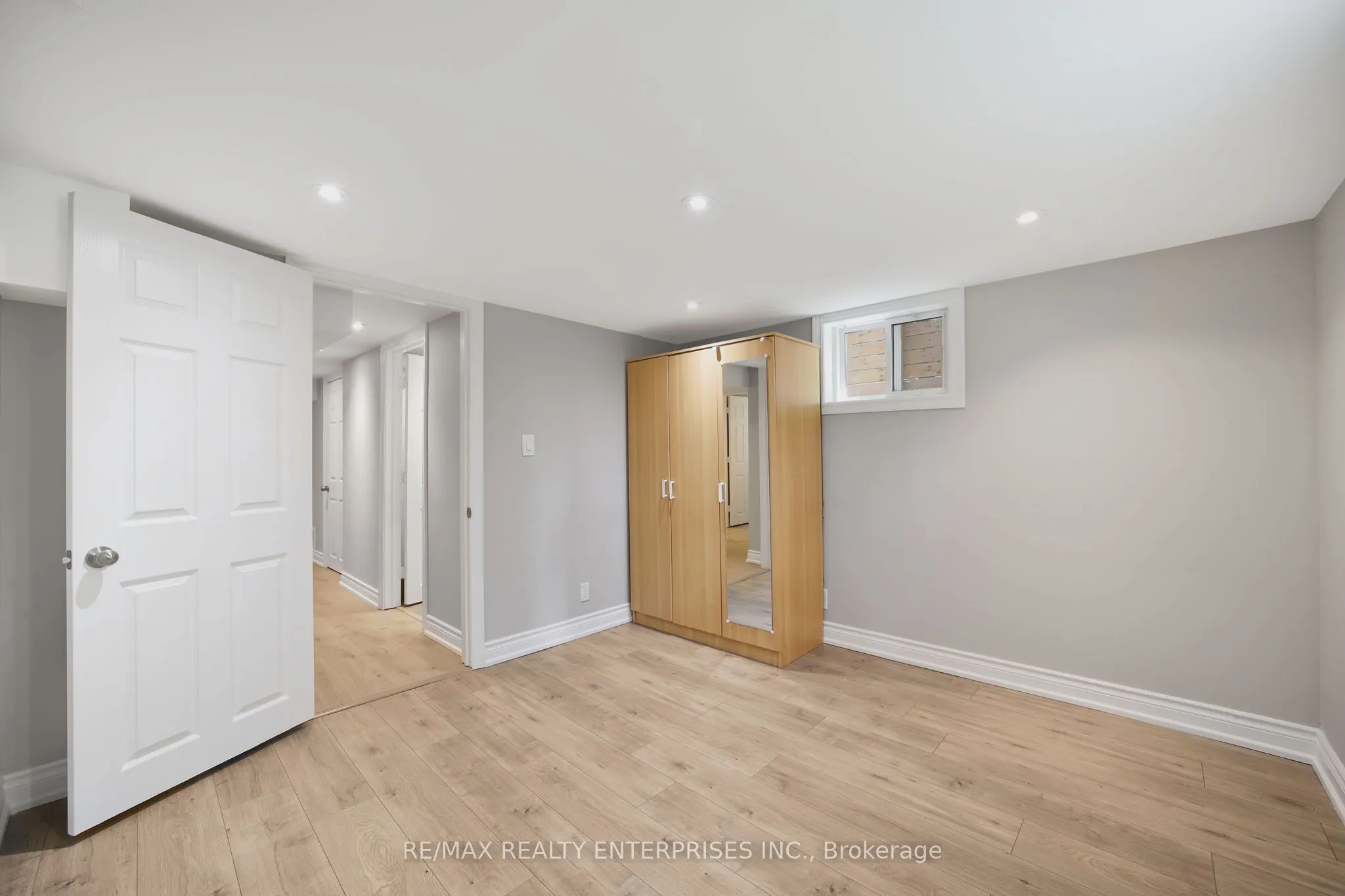 15 Delroy Drive