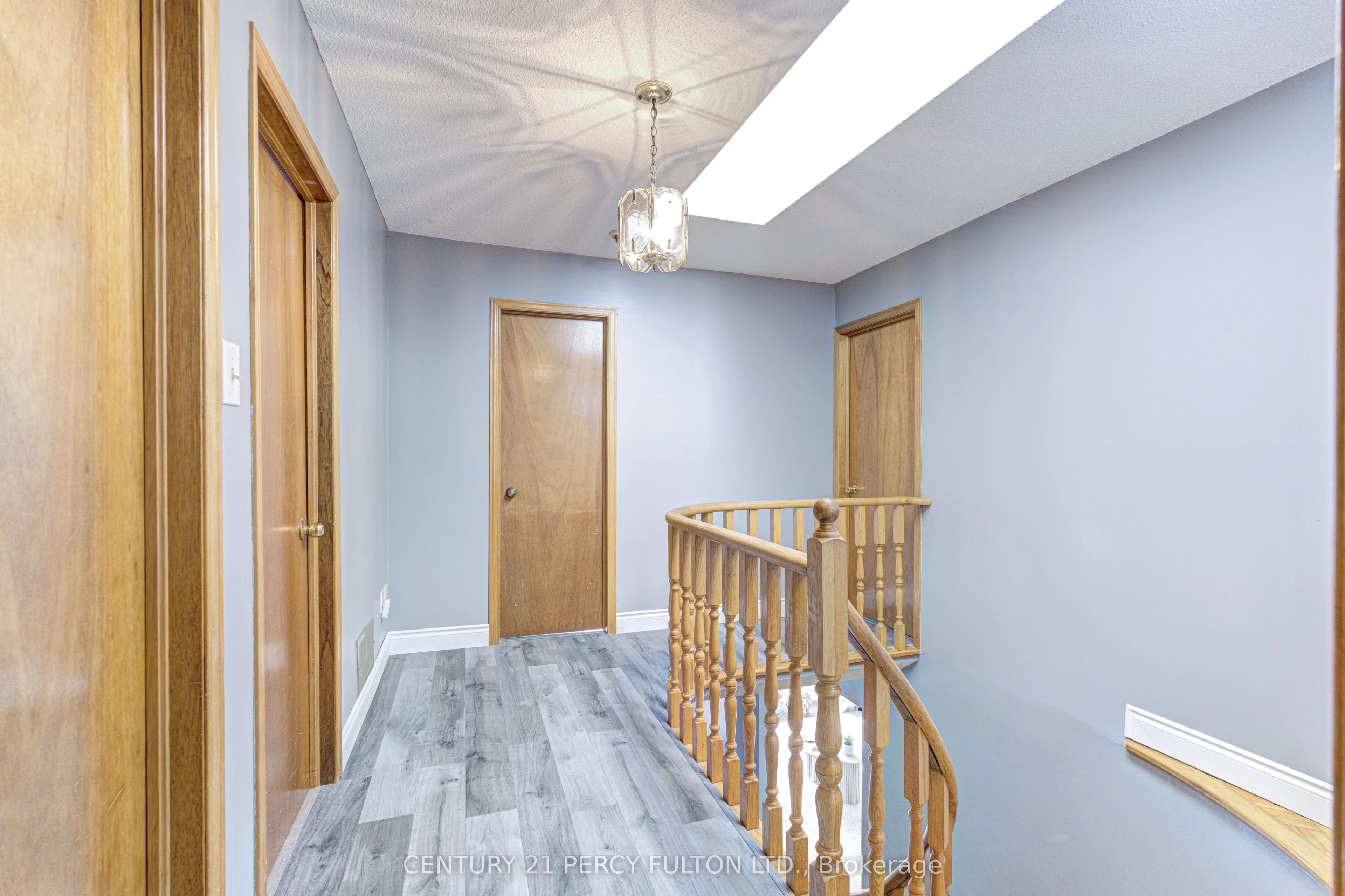 1042 Wetherby Lane