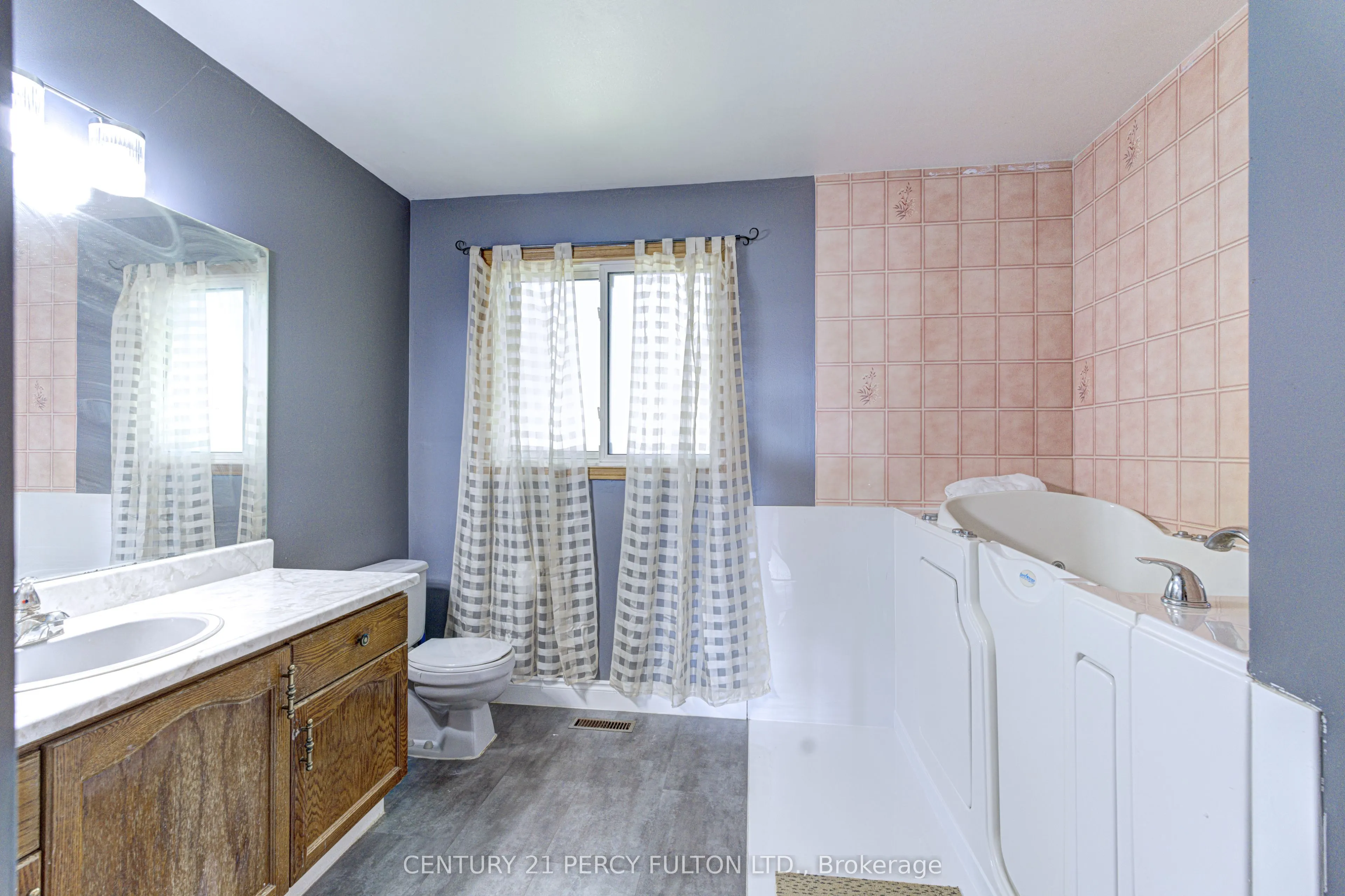 1042 Wetherby Lane