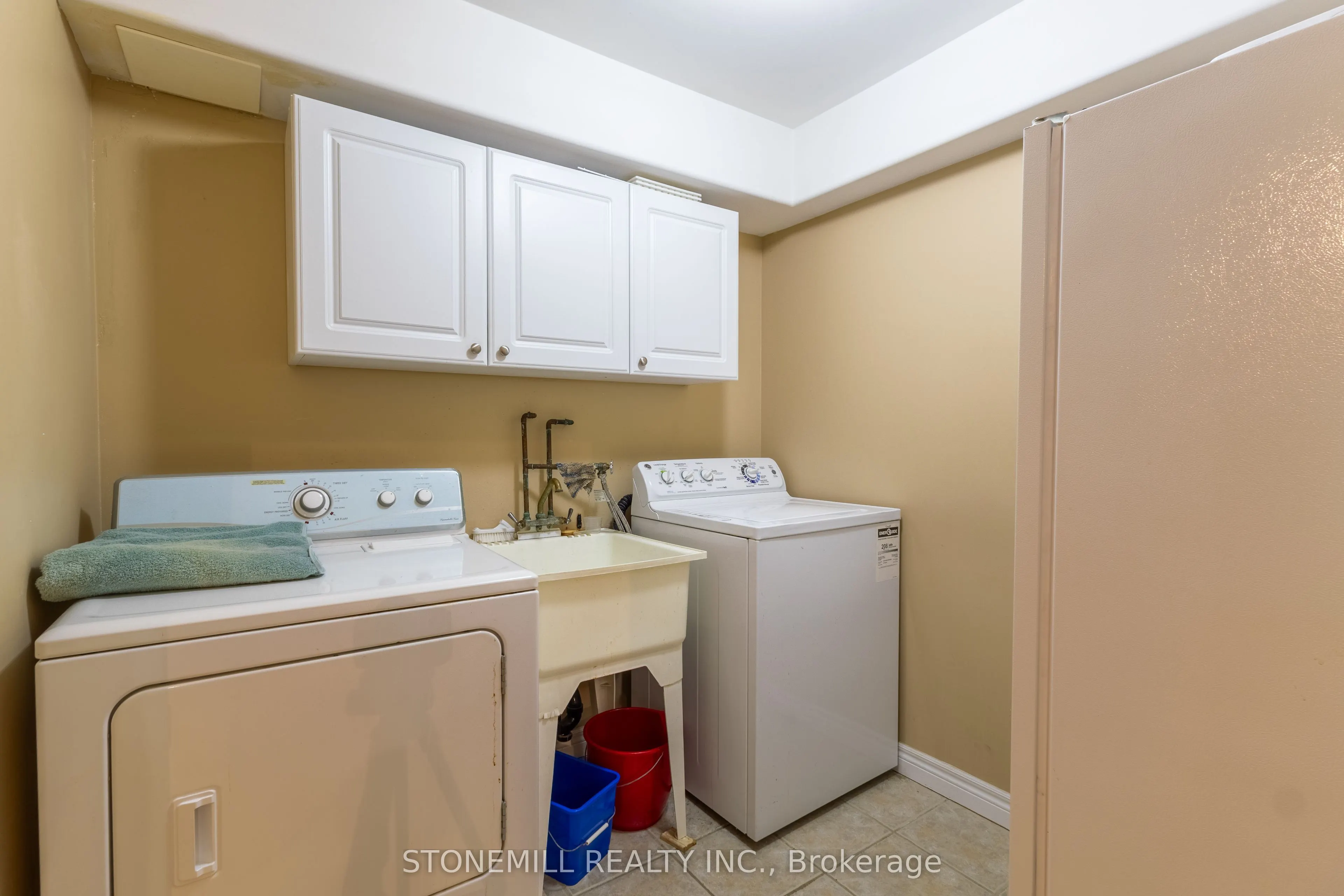 4066 Medland Drive