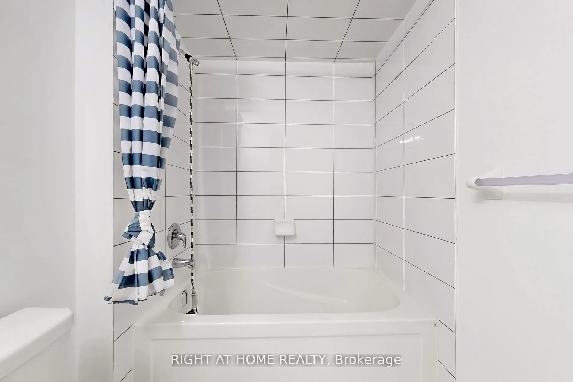 423 Grindstone Trail