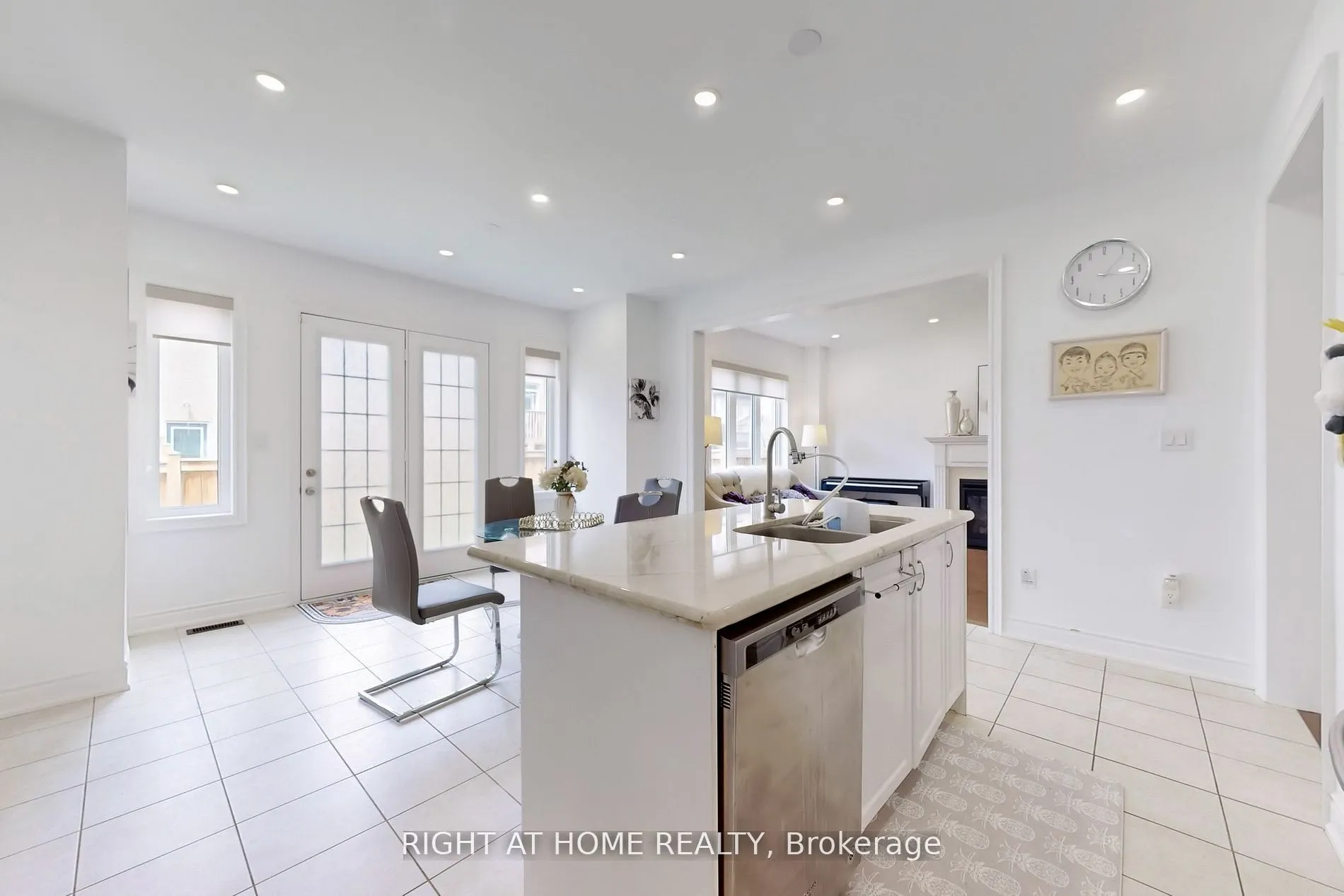 423 Grindstone Trail