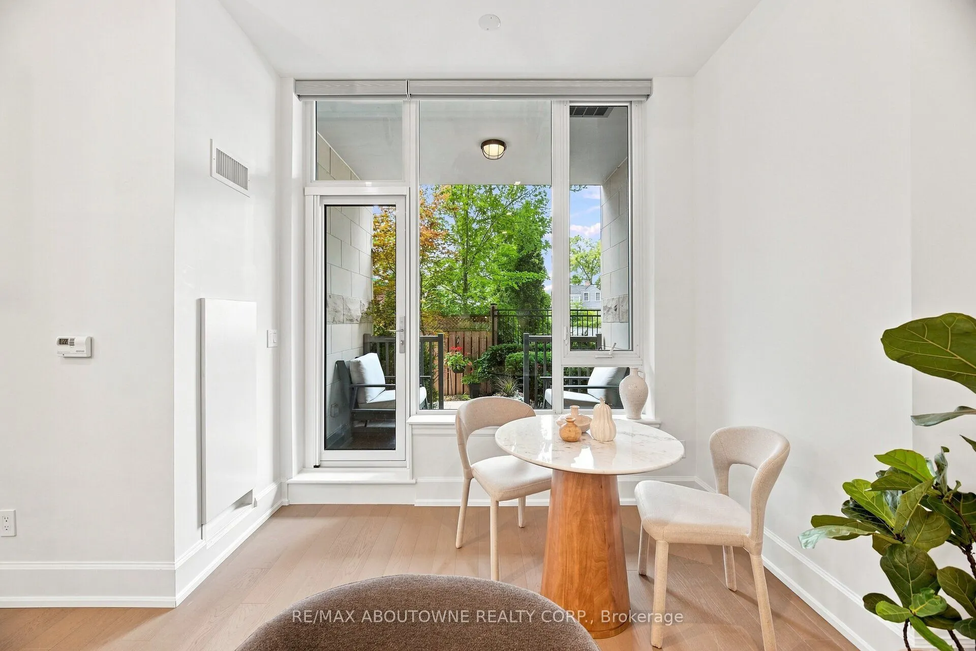 1441 ELGIN Street #106