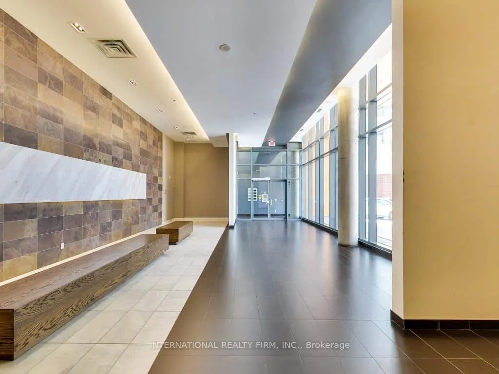 20 Joe Shuster Way #516