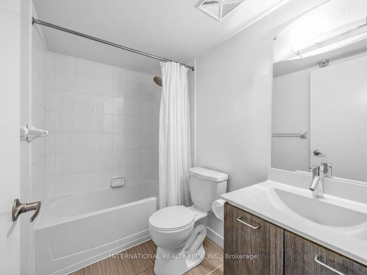20 Joe Shuster Way #516
