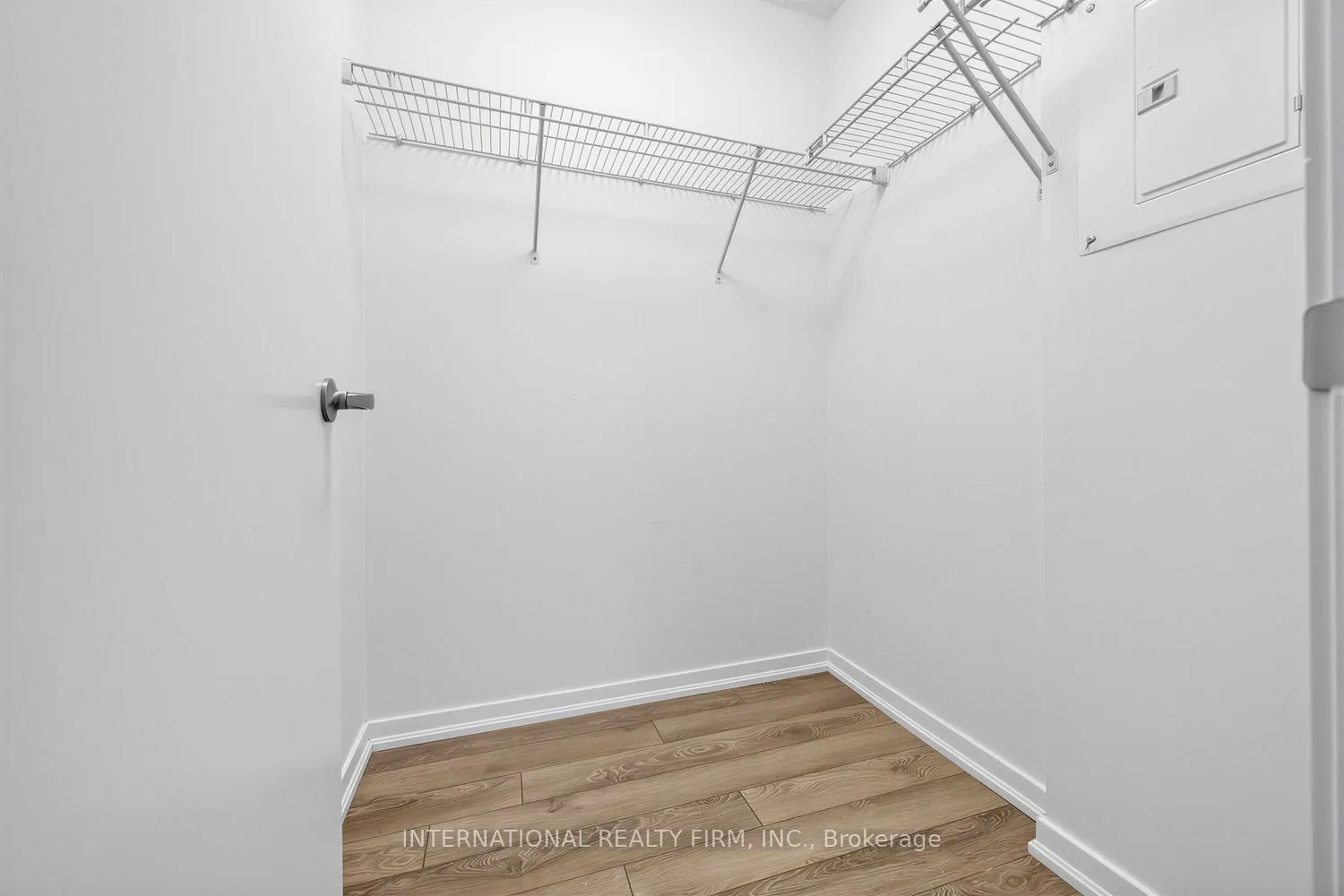20 Joe Shuster Way #516