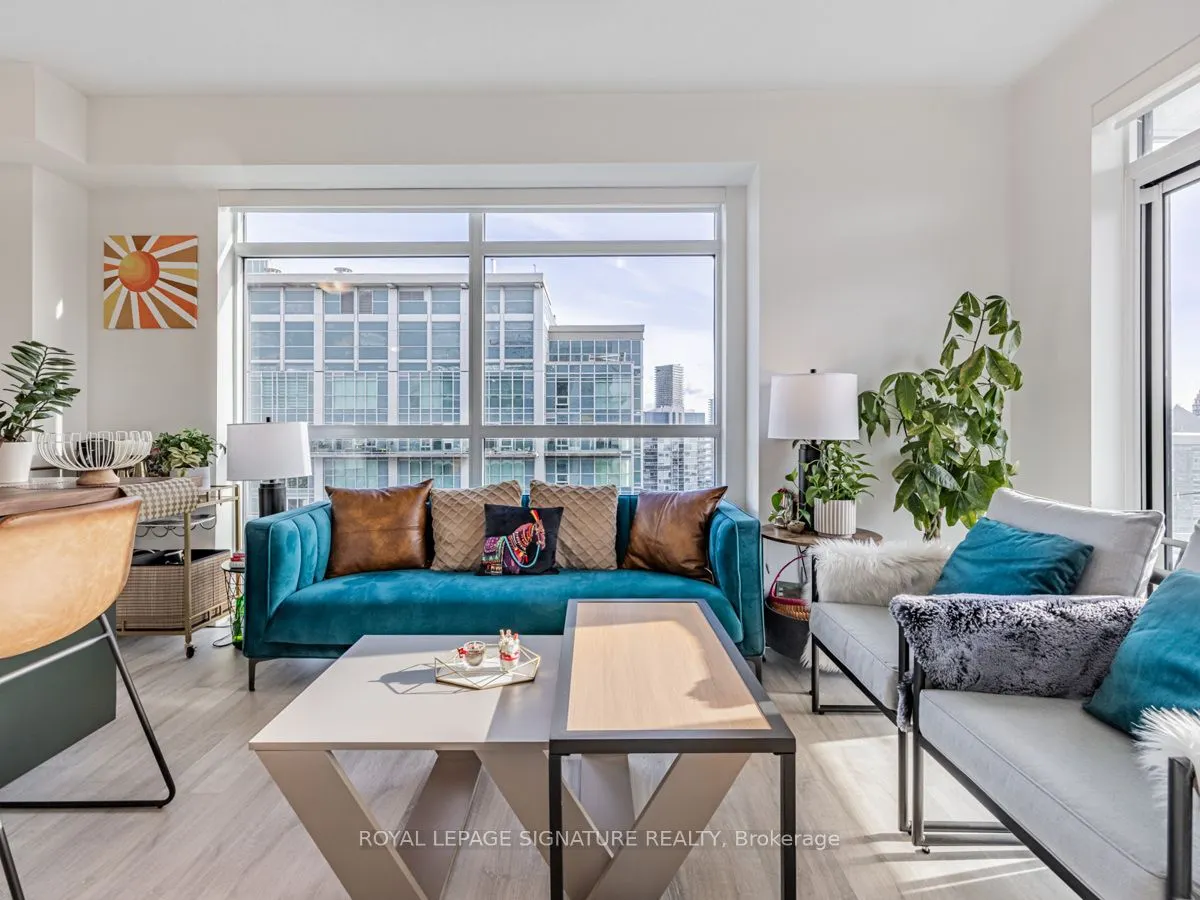 251 Manitoba Street #2704
