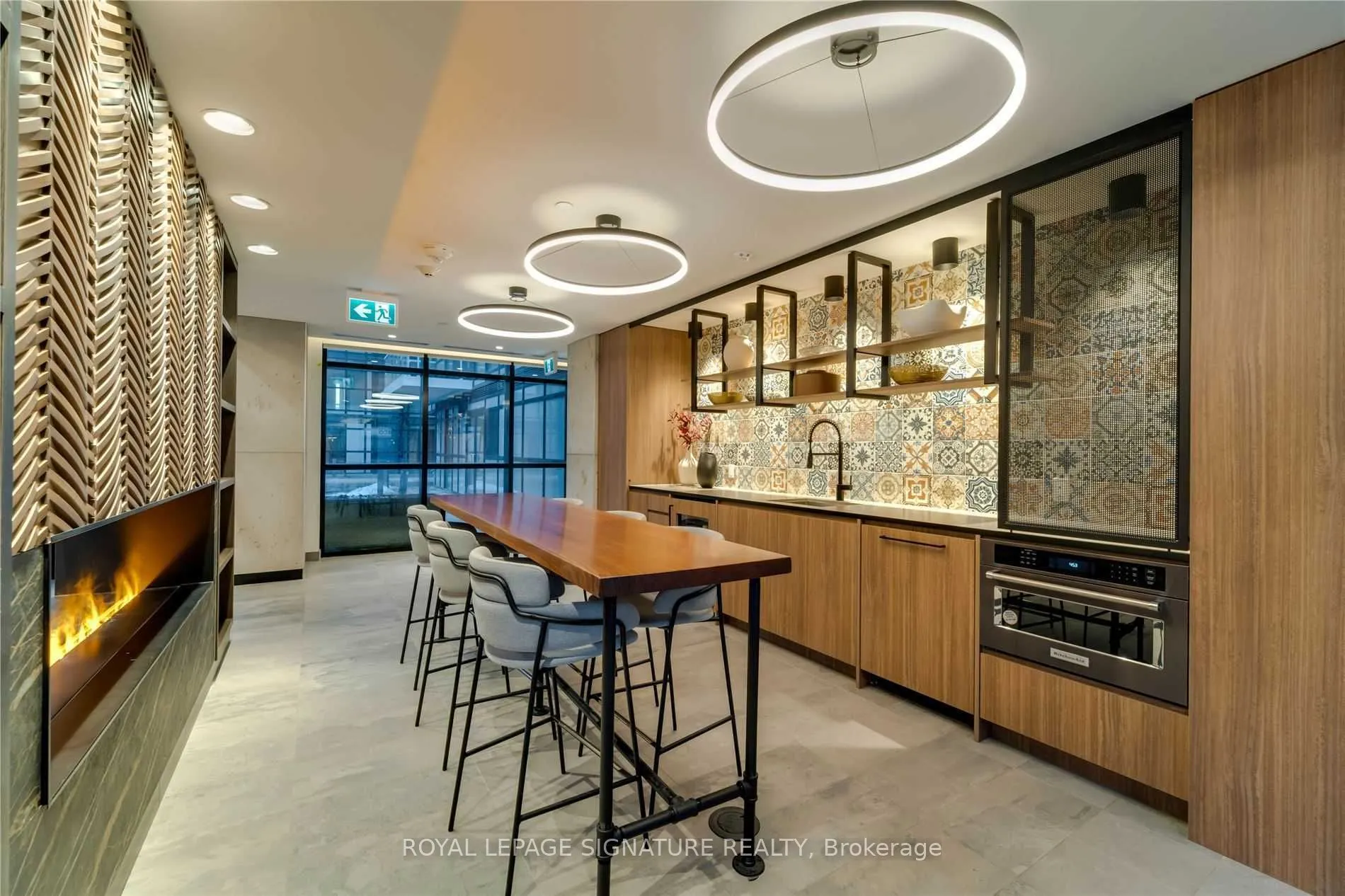 251 Manitoba Street #2704